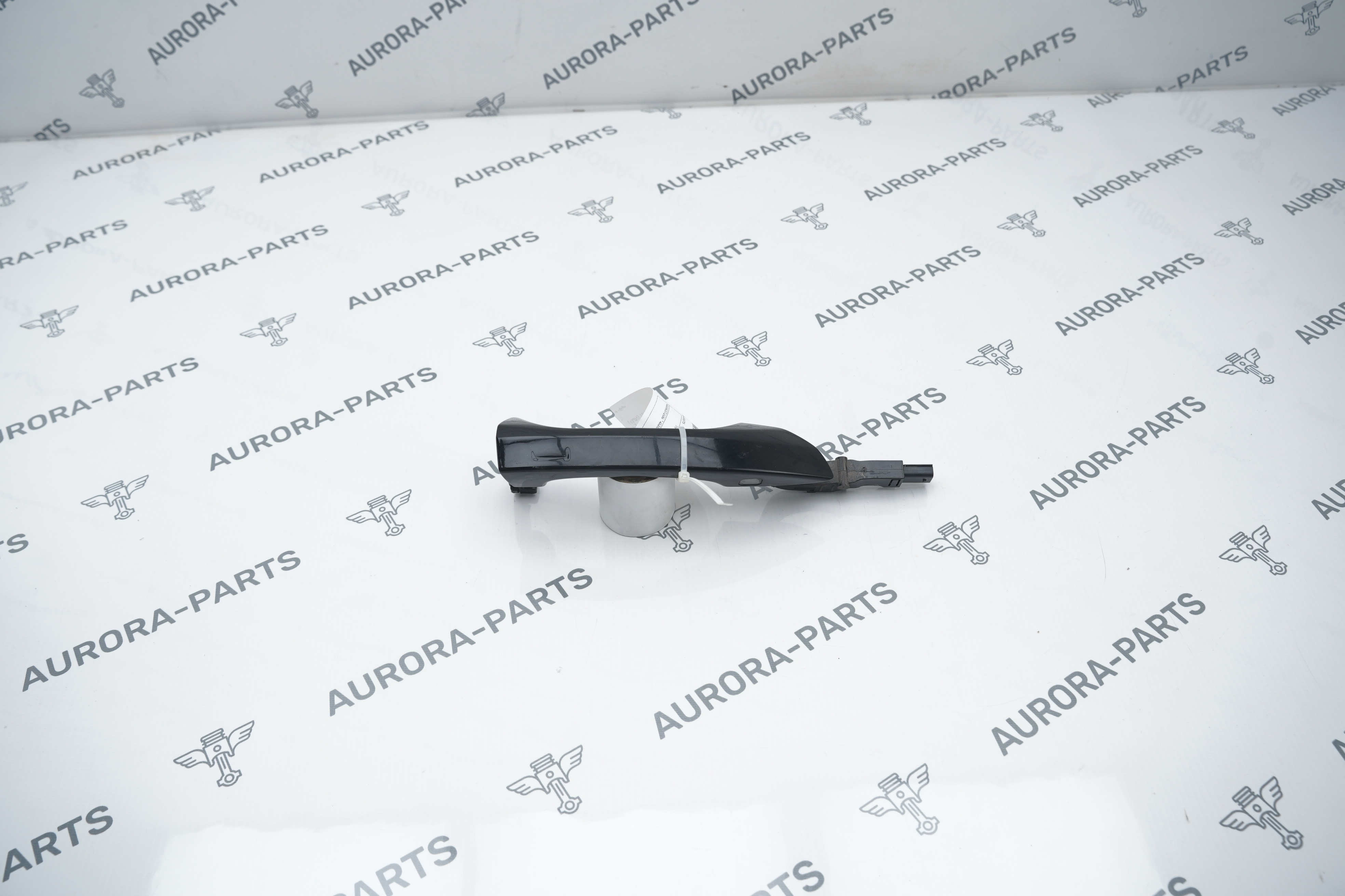 Ручка двери наружная RH Audi Q8