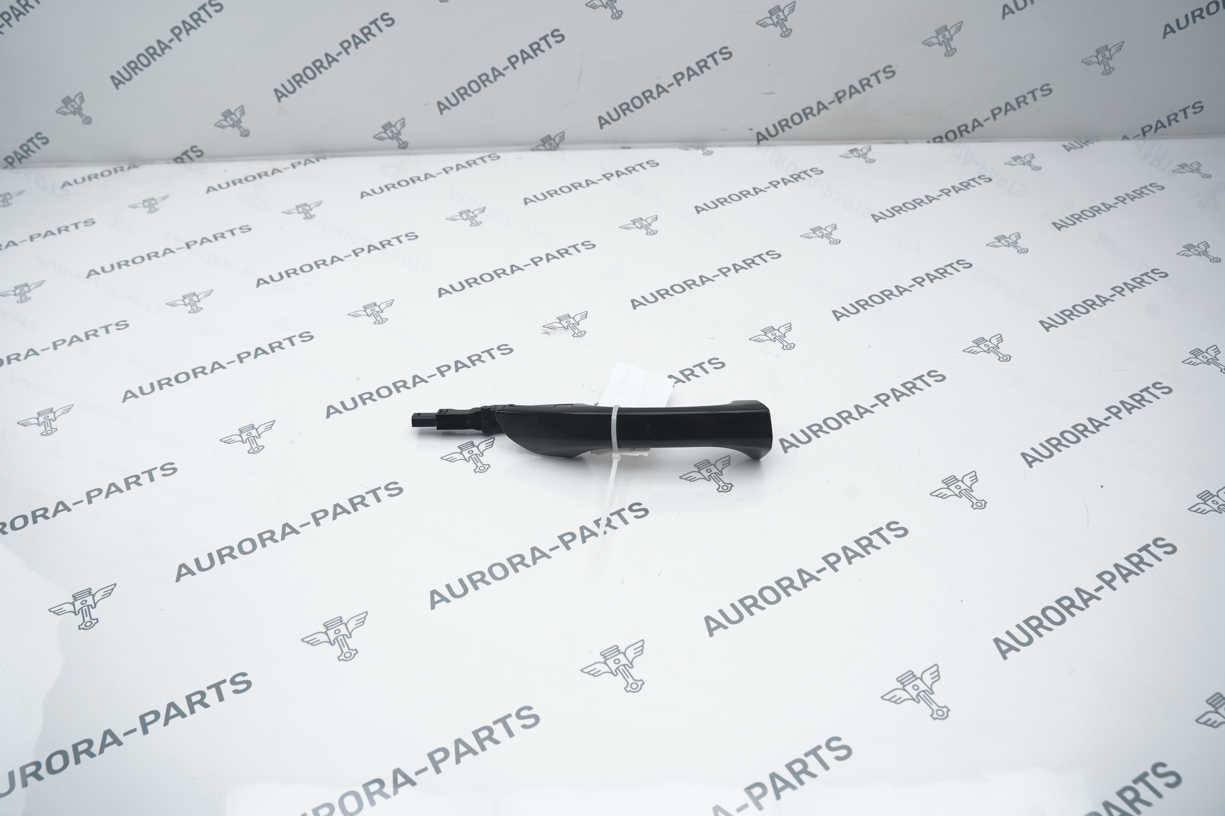 Ручка двери наружная RH Audi Q8