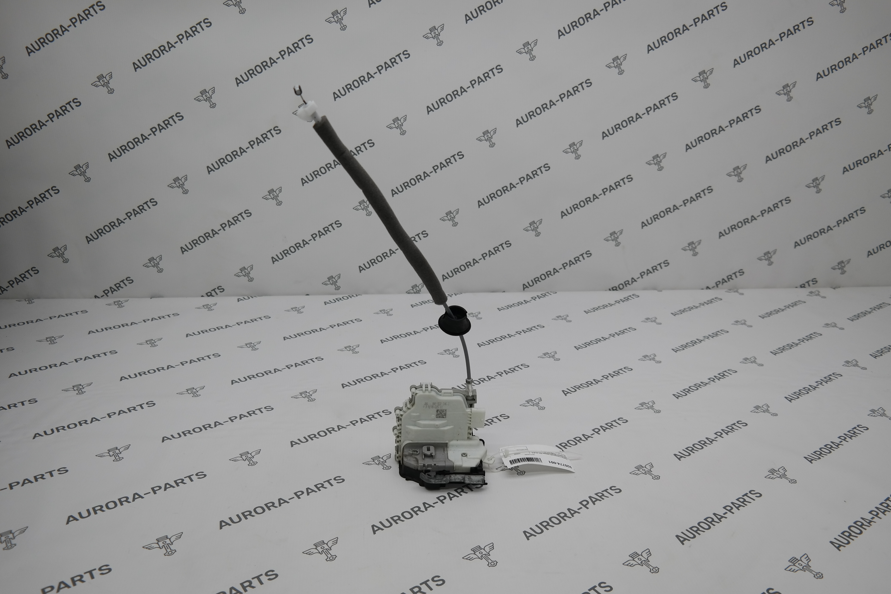 Замок передней двери RH Audi Q5 