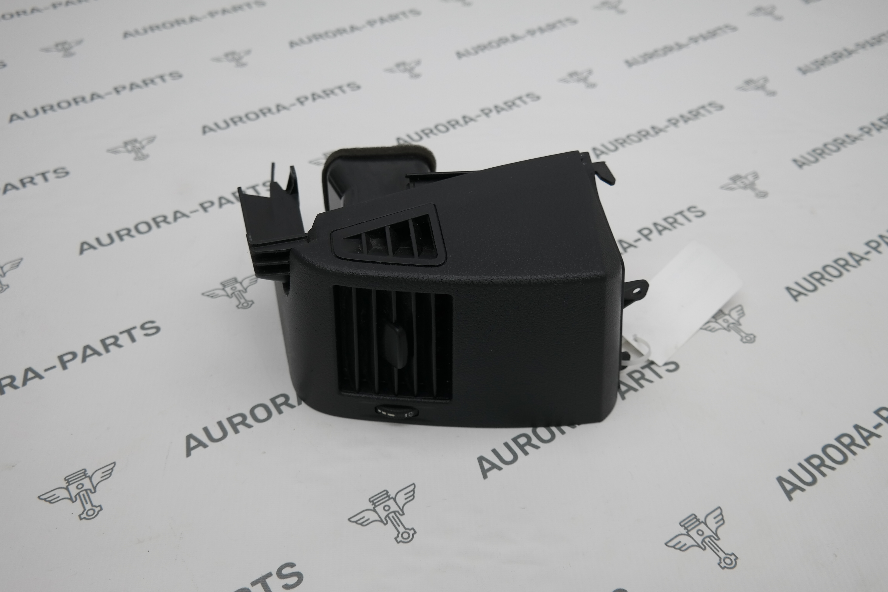 Дефлектор торпеды RH Mercedes Sprinter