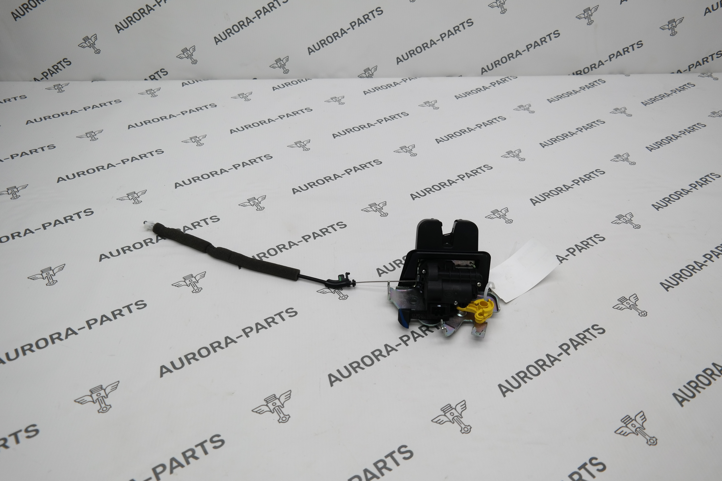 Замок крышки багажника Audi Q5