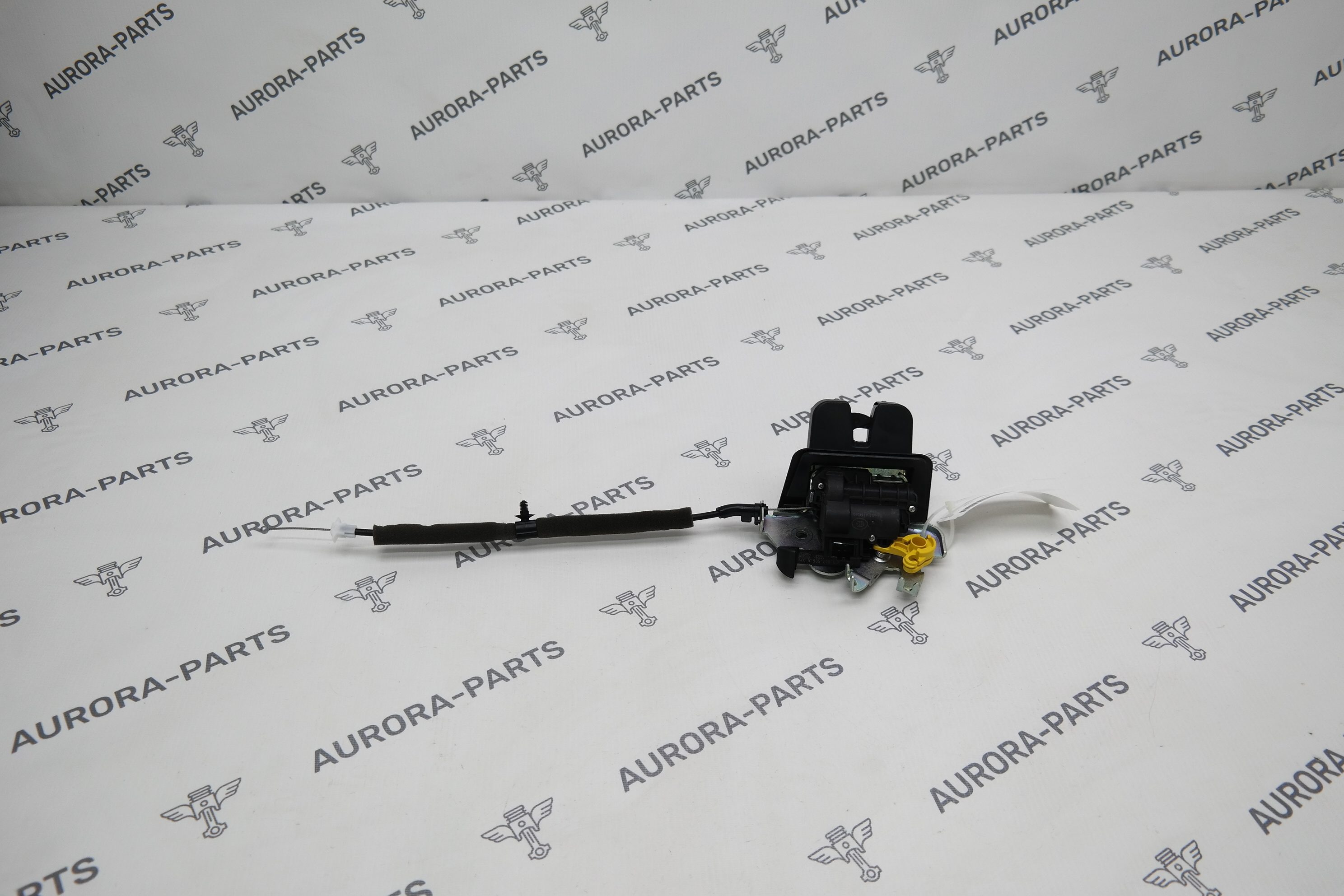 Замок крышки багажника Audi Q5