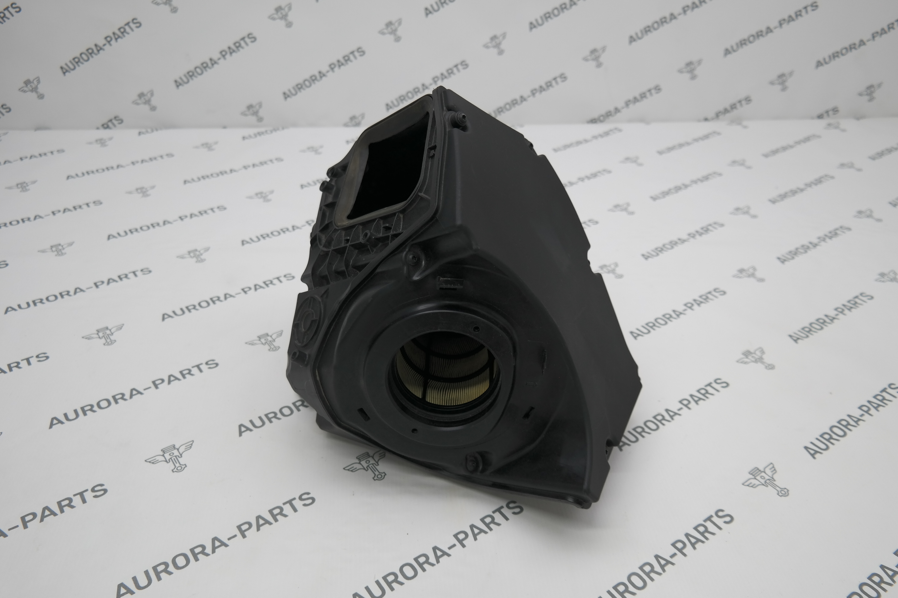 Корпус воздушного фильтра Audi Q5