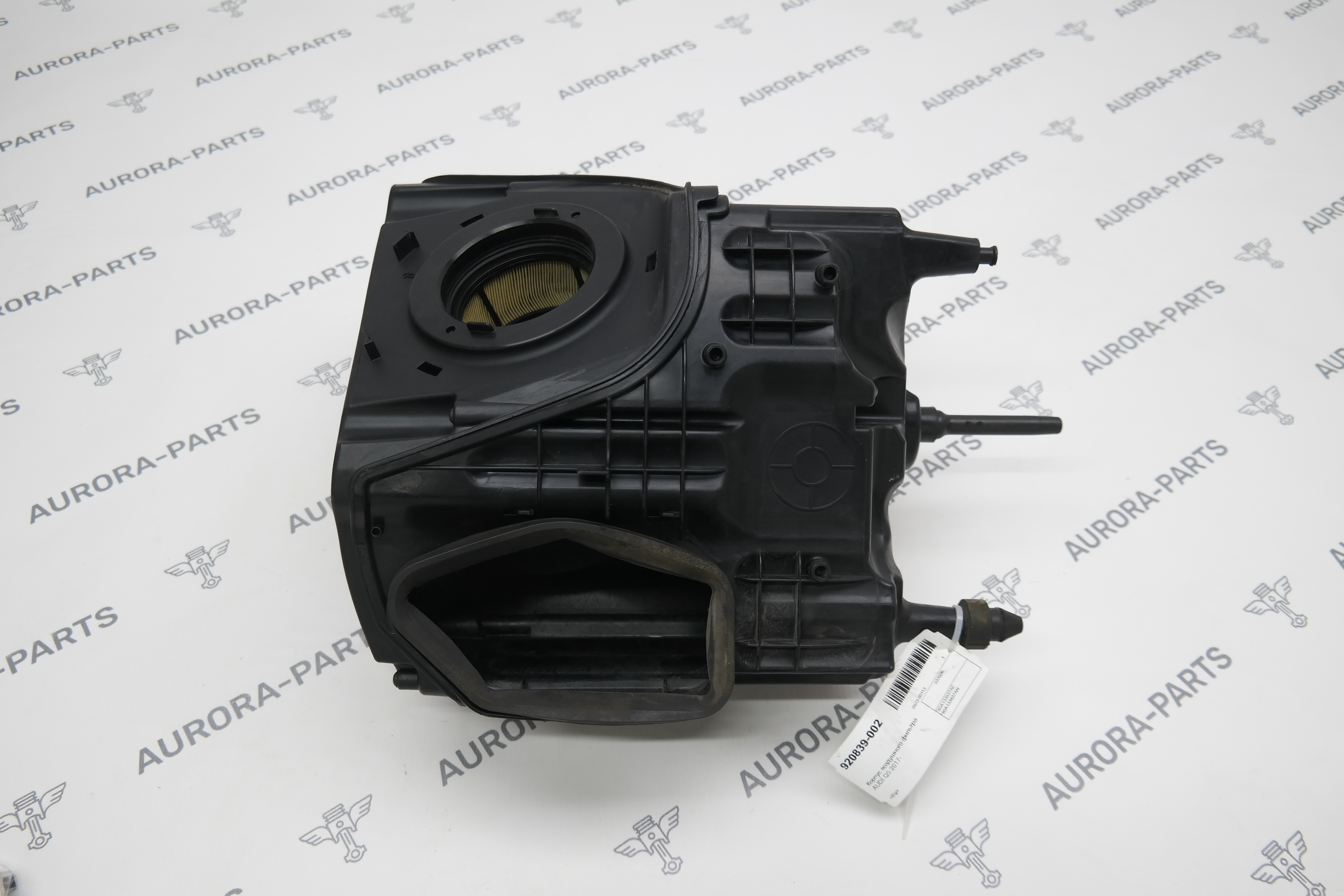 Корпус воздушного фильтра Audi Q5