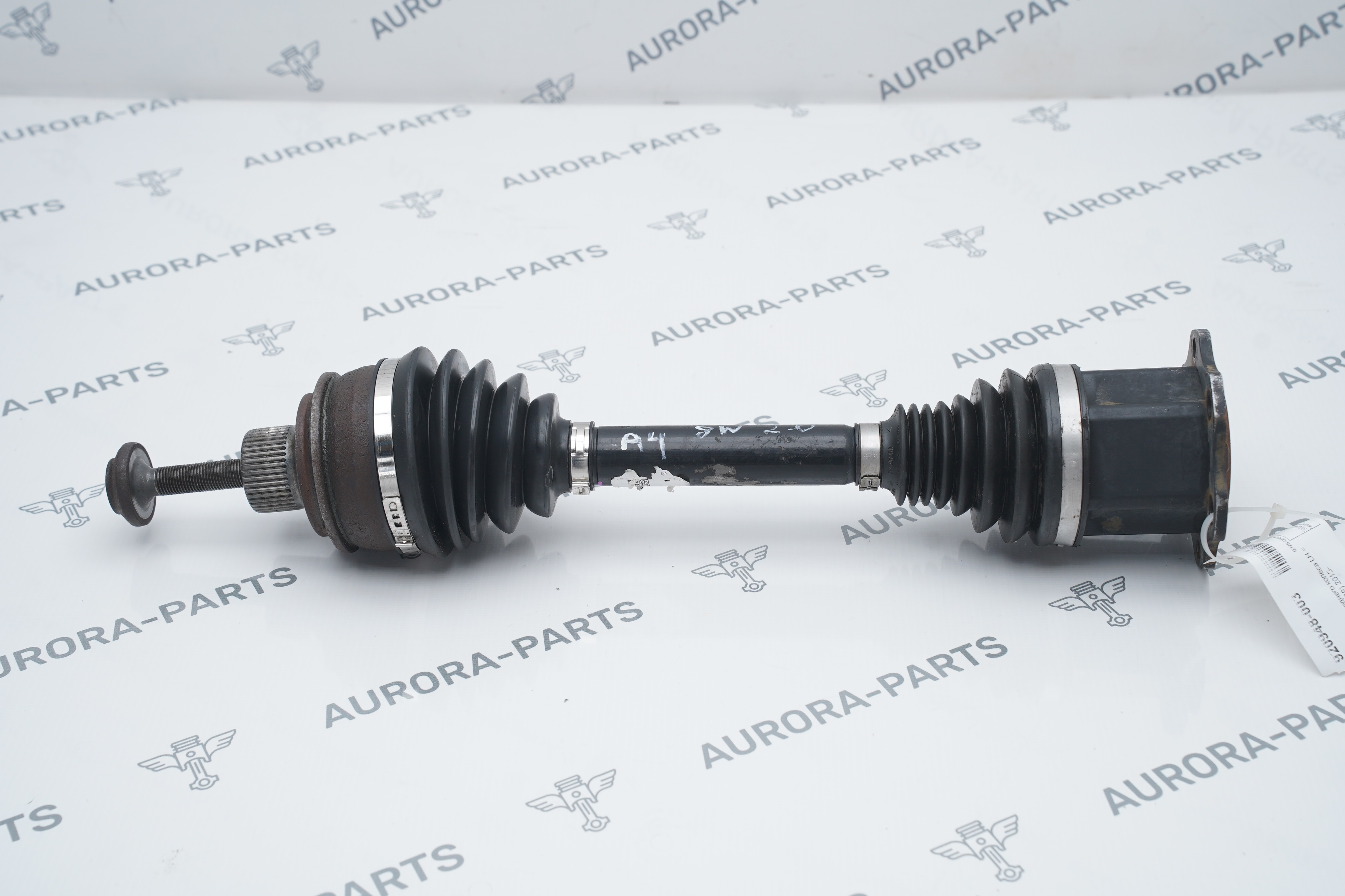 Привод переднего колеса LH = RH Audi A4