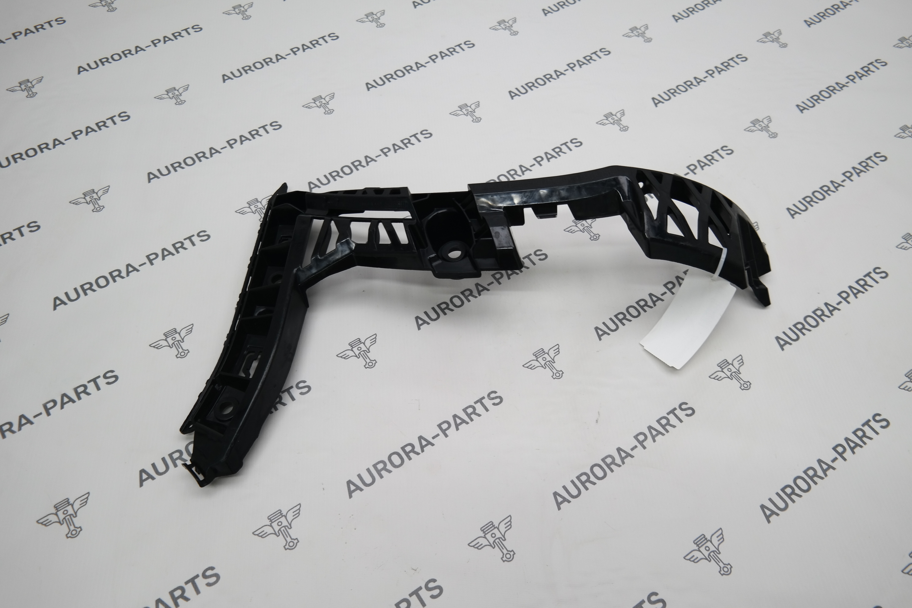 Кронштейн заднего бампера RH Mercedes CLA