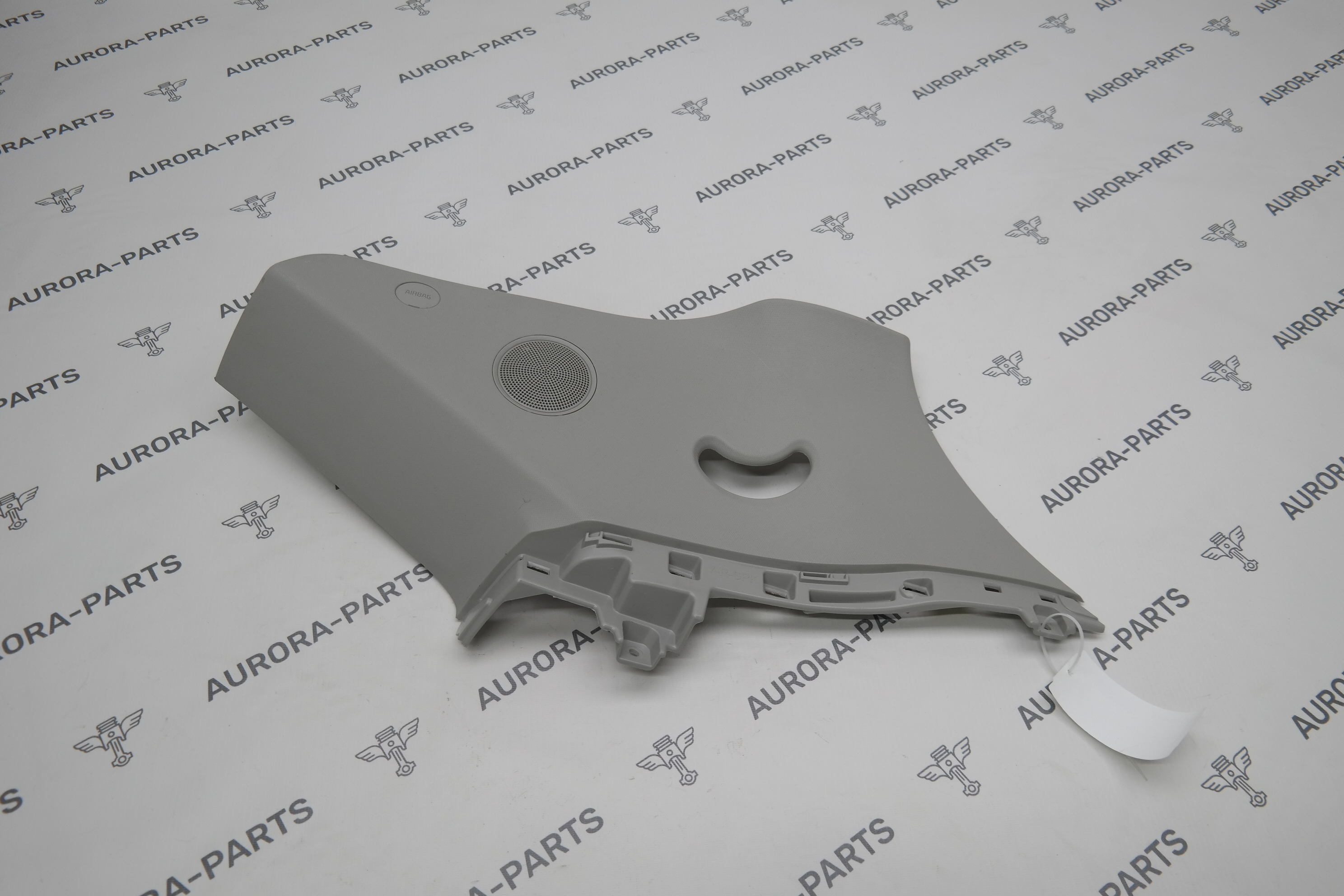 Обшивка стойки D RH Kia Sorento