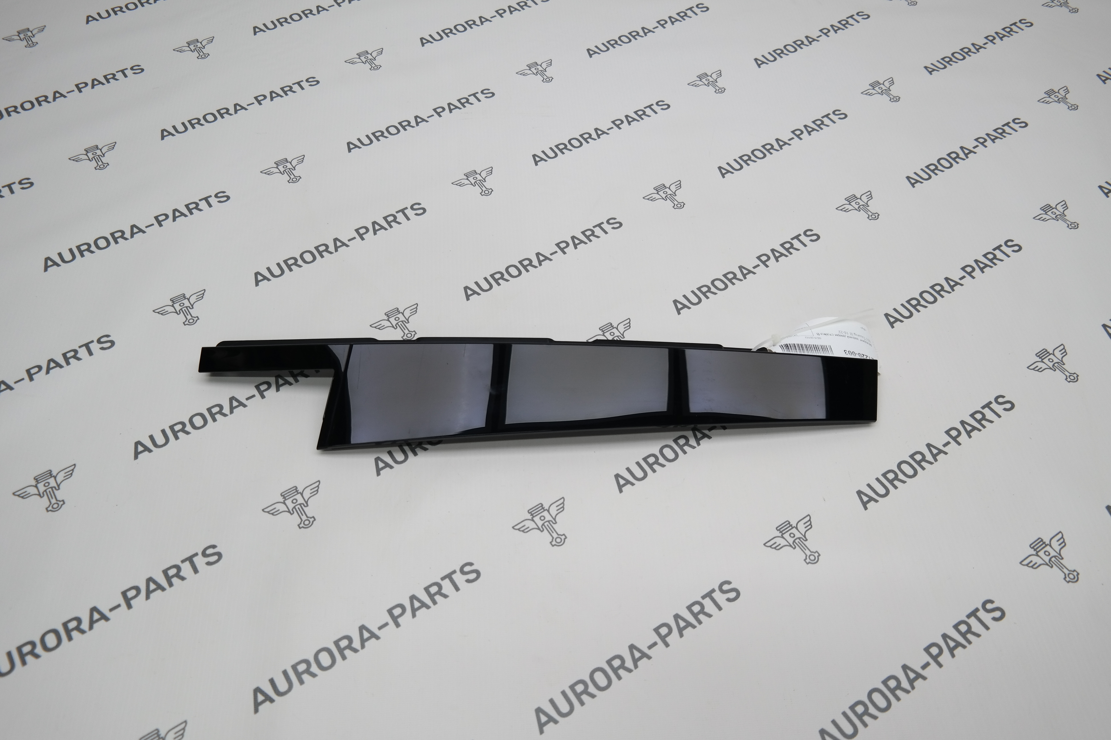 Молдинг задней двери стойка B RH VW Touareg