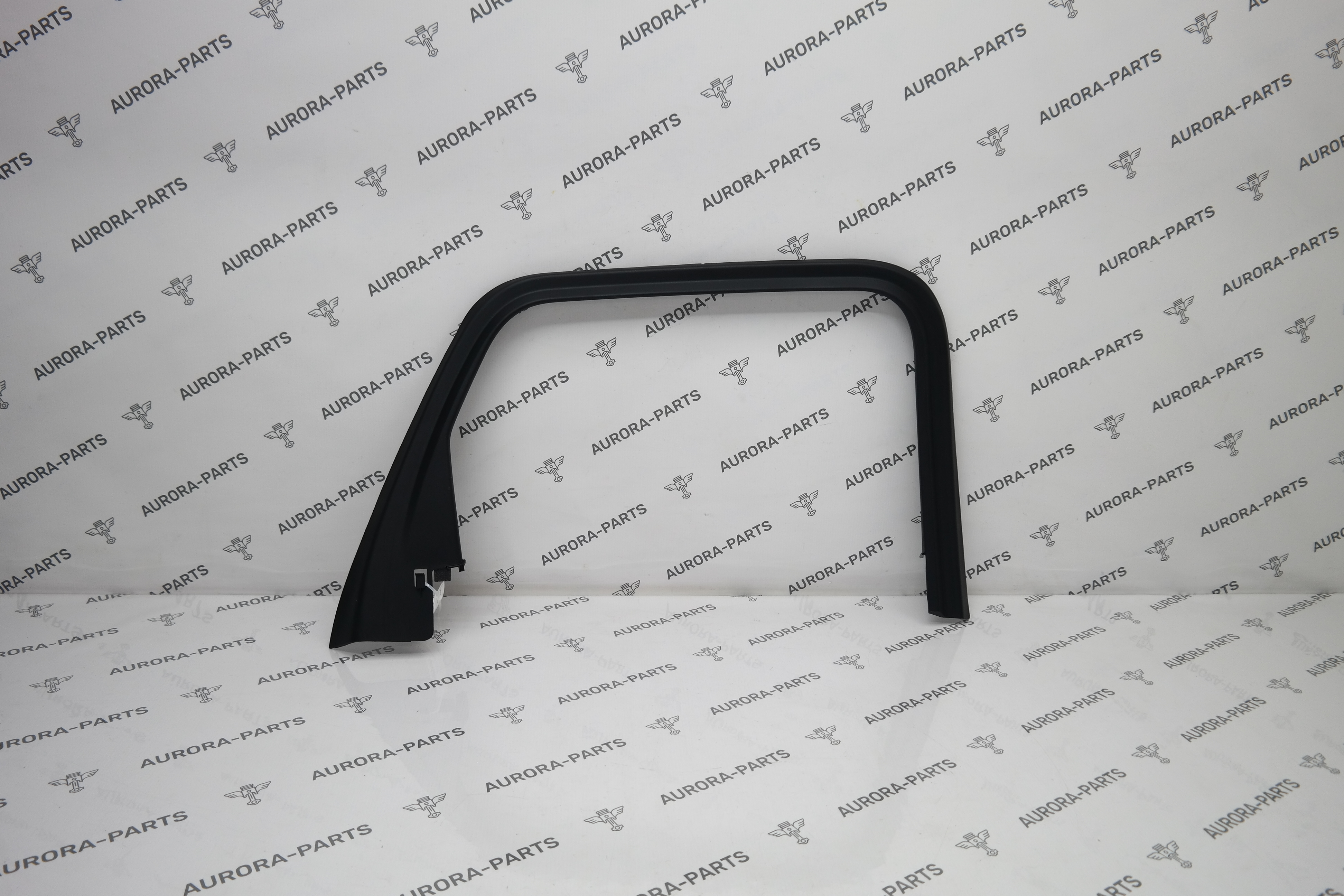 Молдинг рамки задней двери LH VW Touareg