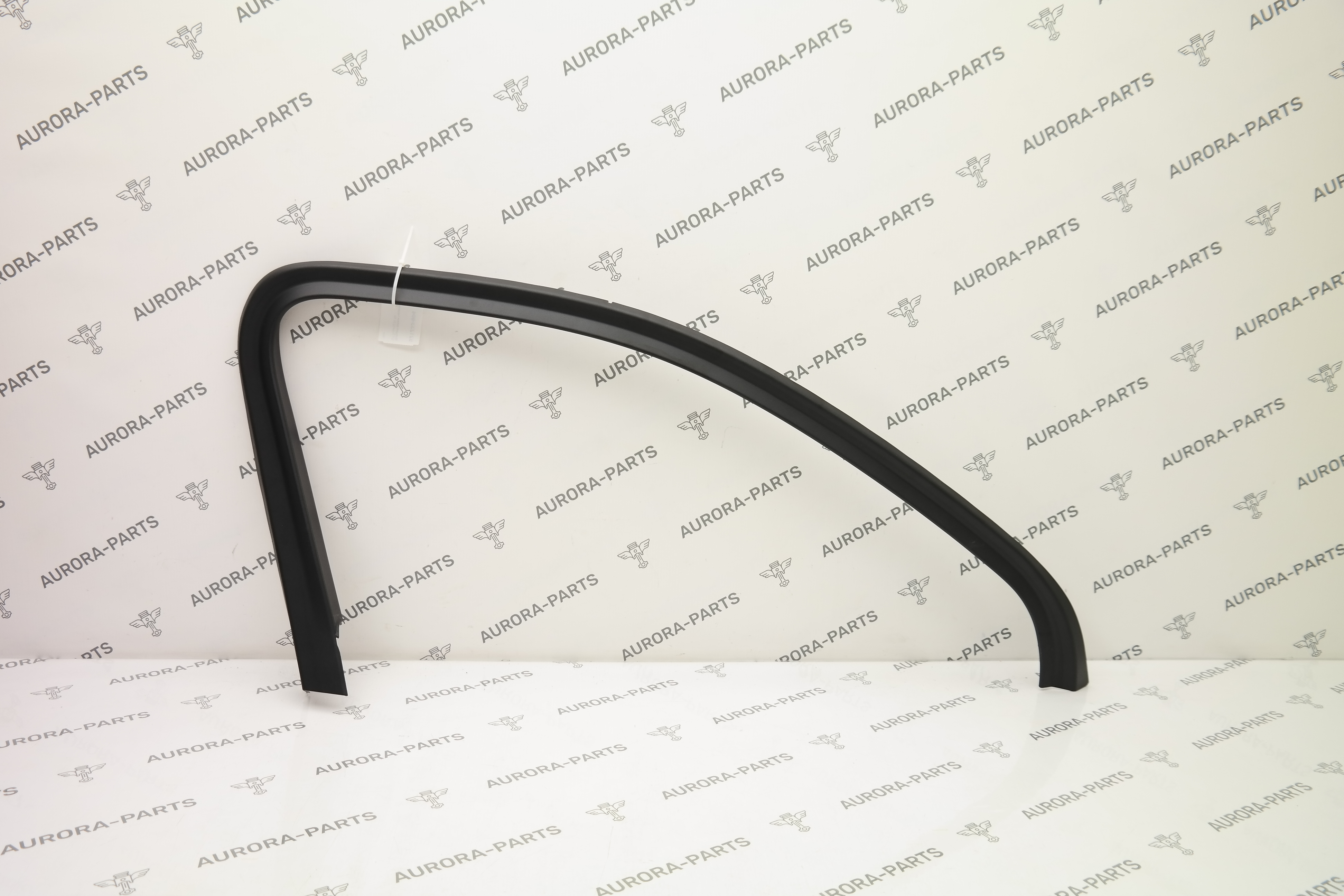 Молдинг рамки передней двери LH VW Touareg