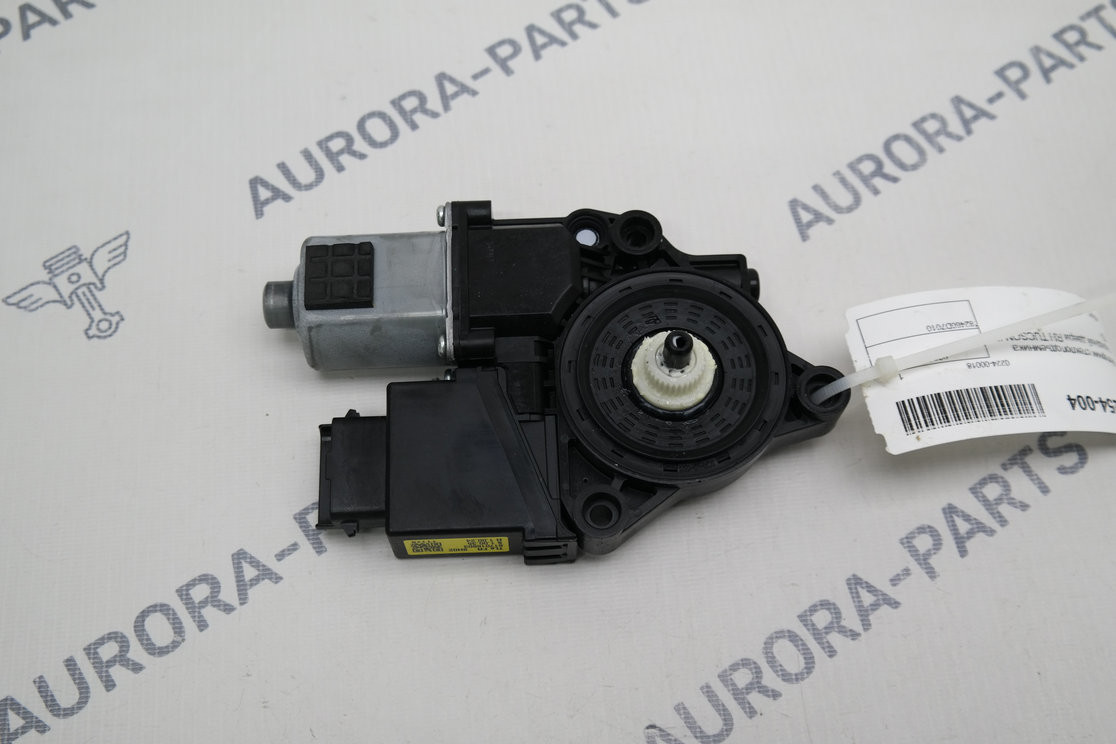 Моторчик стеклоподъемника передней двери RH Hyundai Tucson