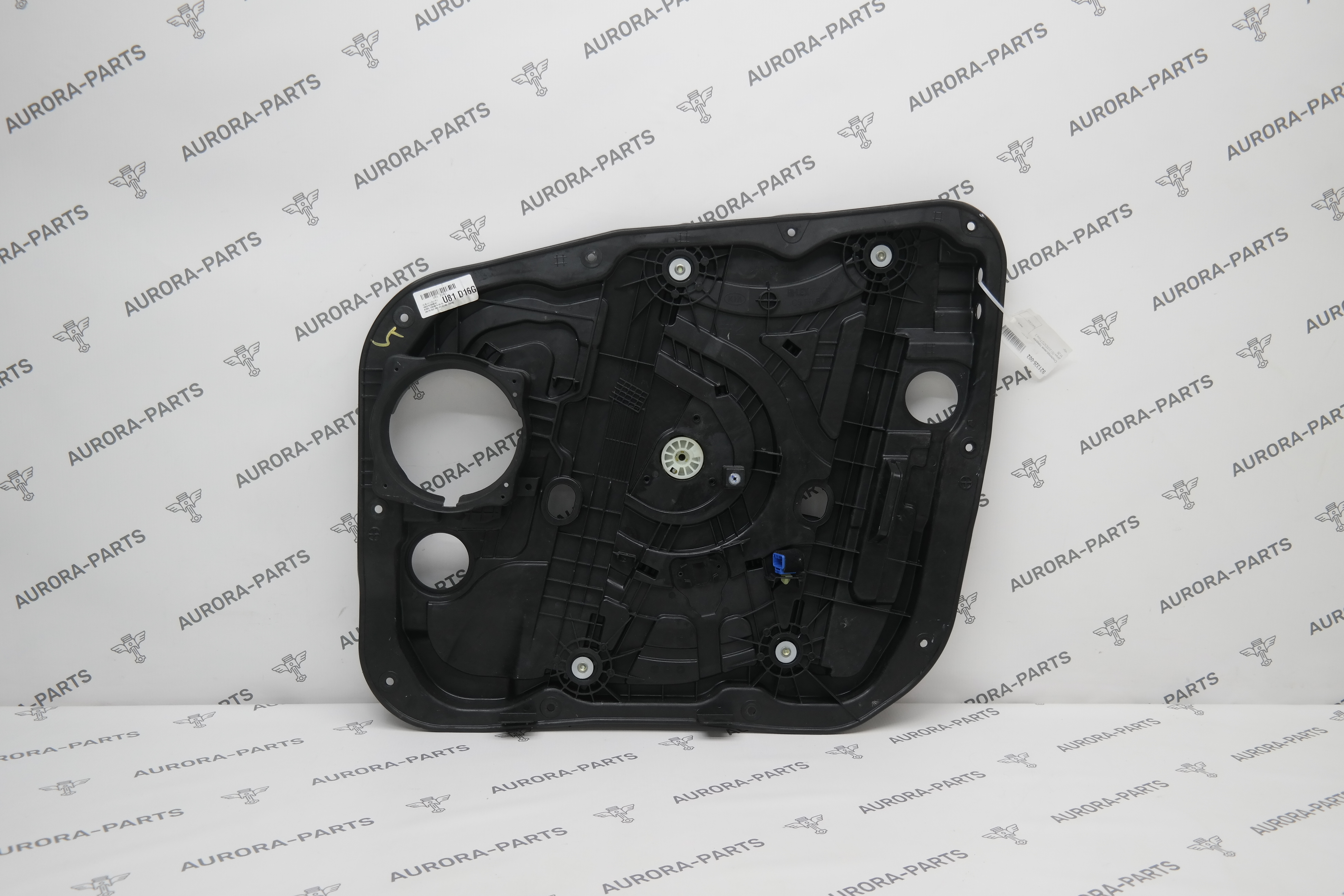 Стеклоподъемник передней двери RH Kia Sorento