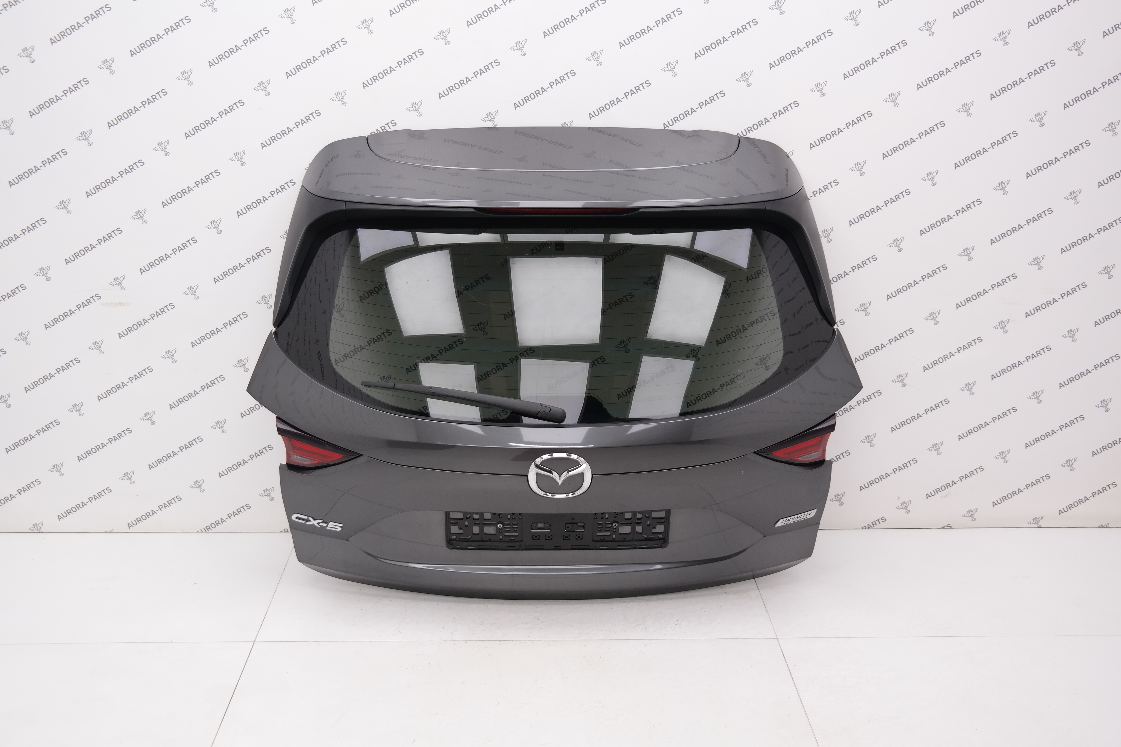 Крышка багажника в сборе с фонарями Mazda CX-5