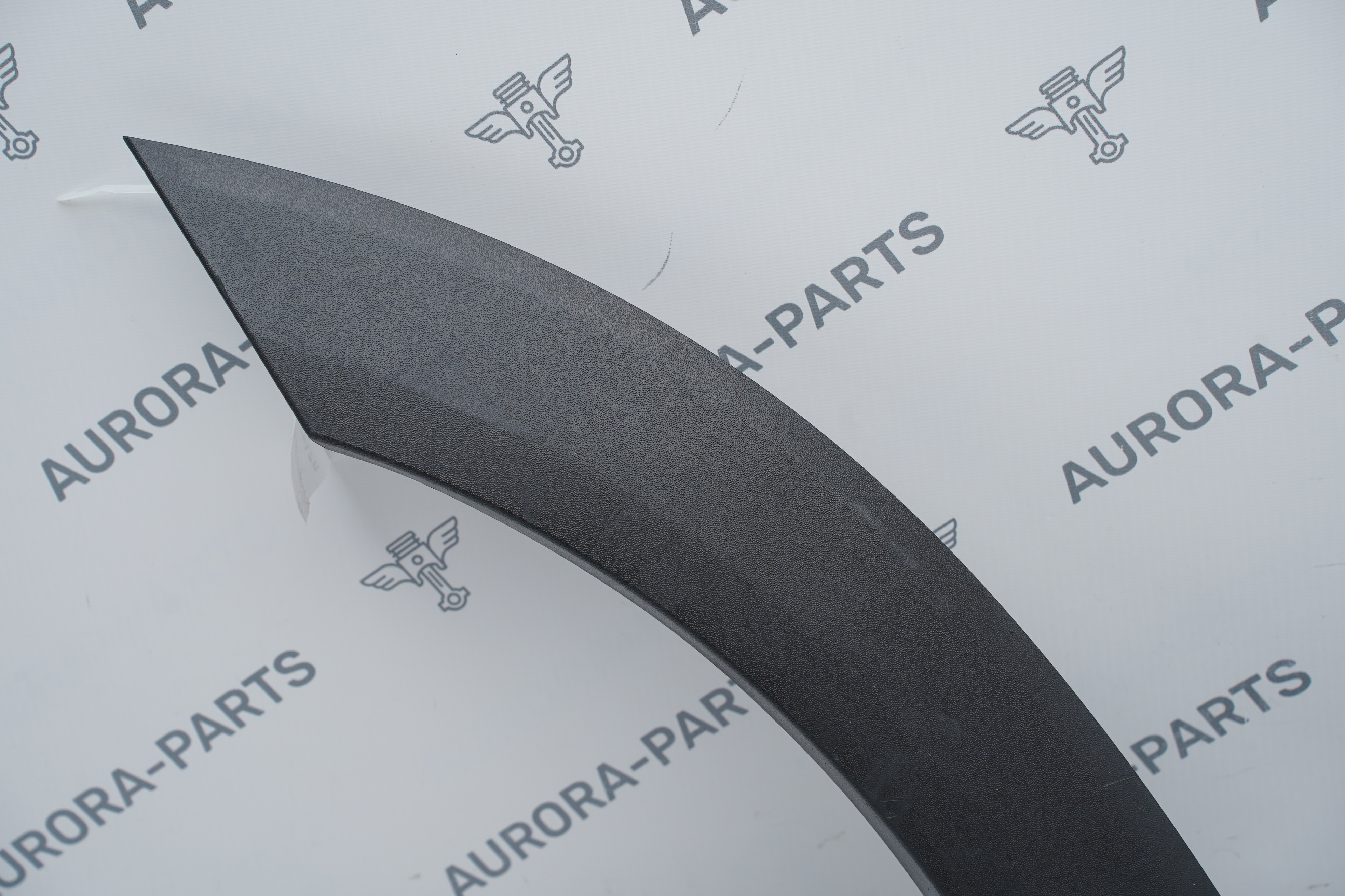 Молдинг задней двери нижний RH Hyundai Tucson