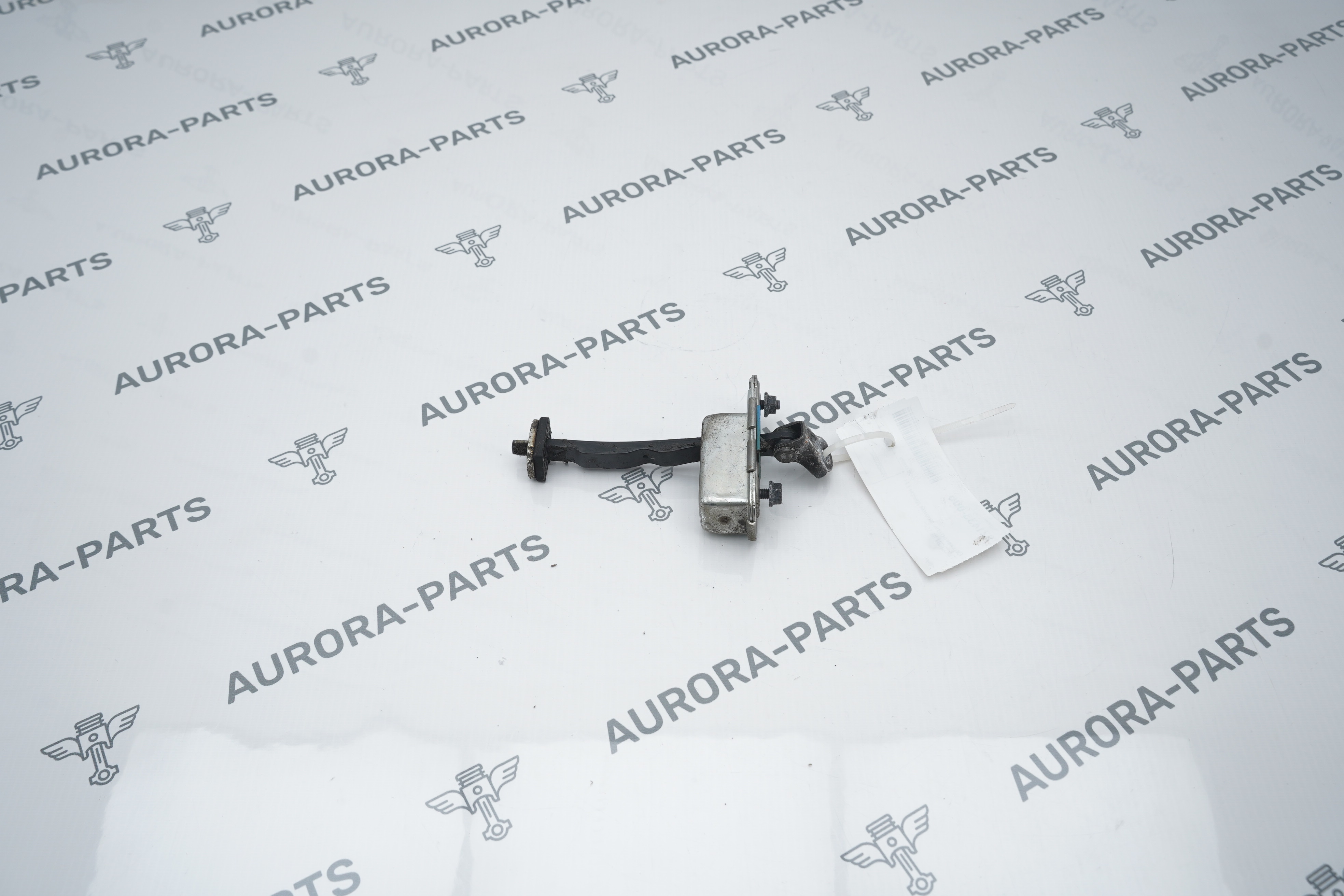 Ограничитель задней двери LH Hyundai Tucson