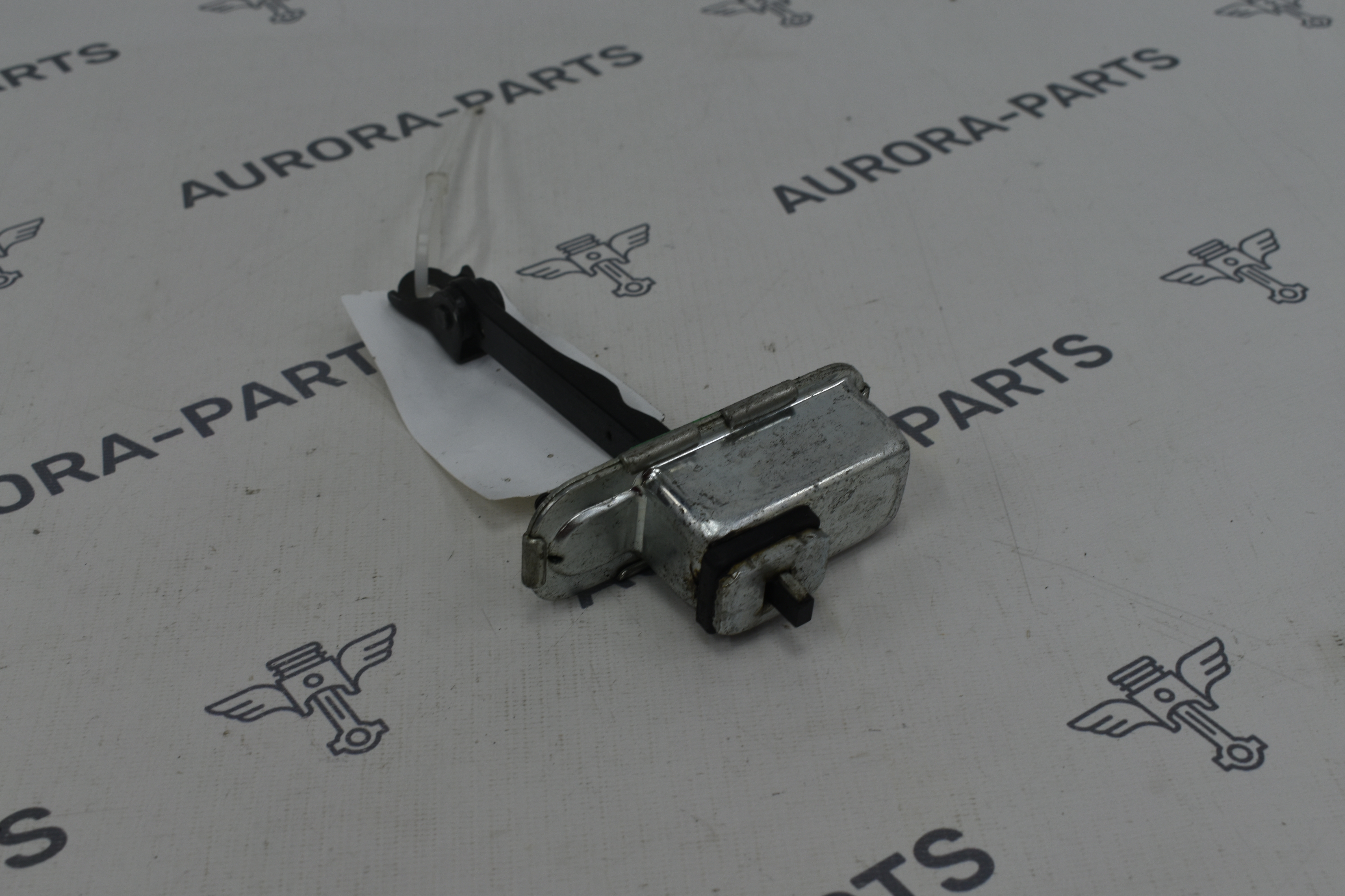 Ограничитель задней двери RH Hyundai Tucson