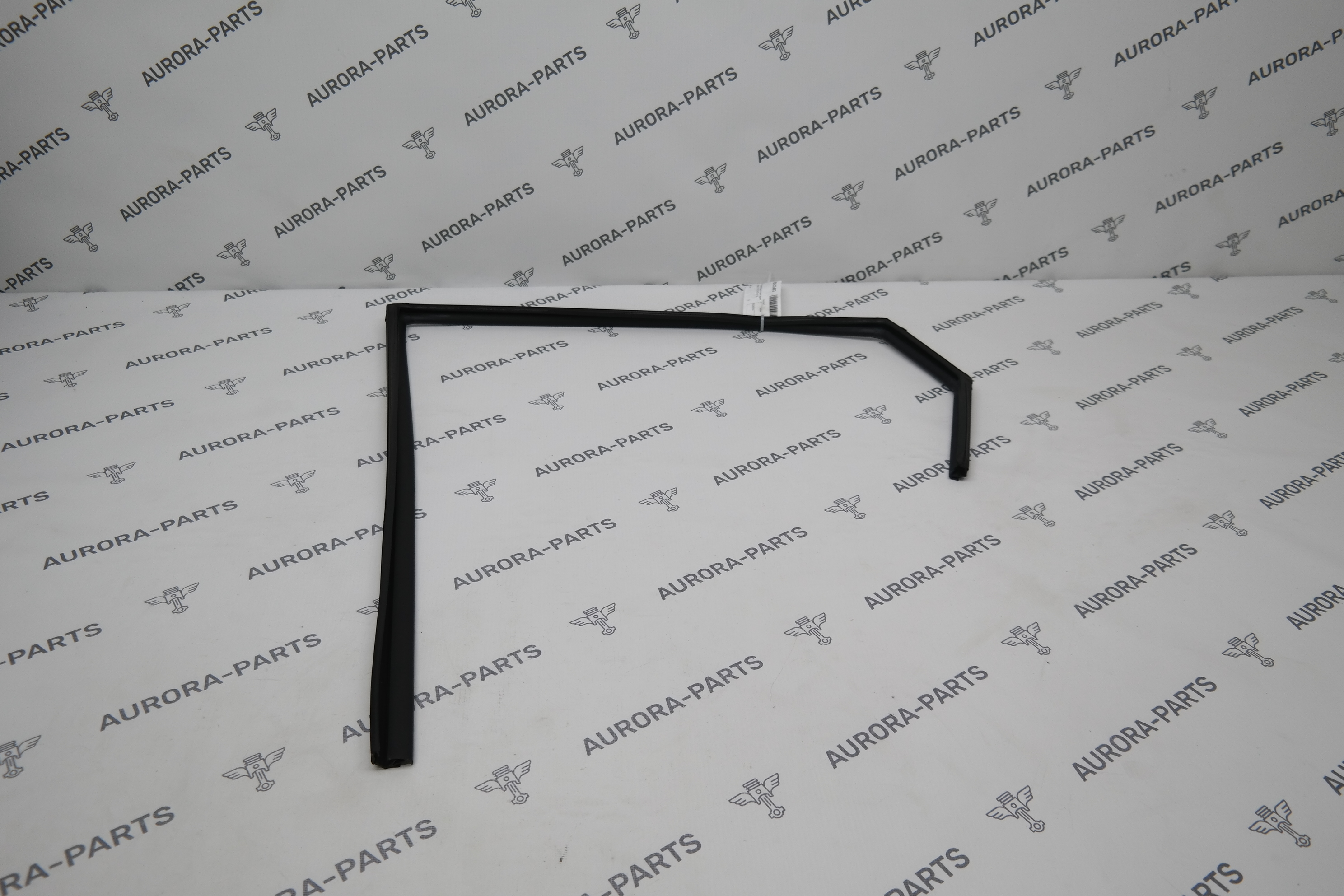 Направляющая стекла задней двери LH Hyundai Tucson