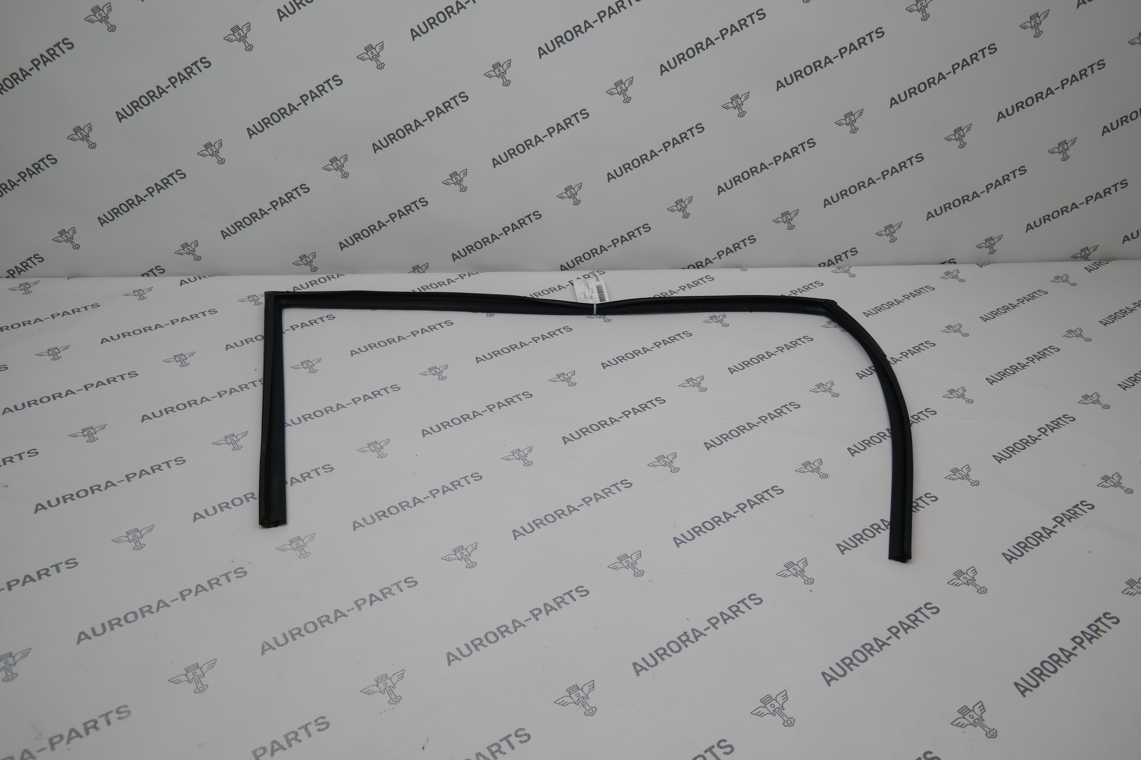 Направляющая стекла передней двери RH Hyundai Tucson