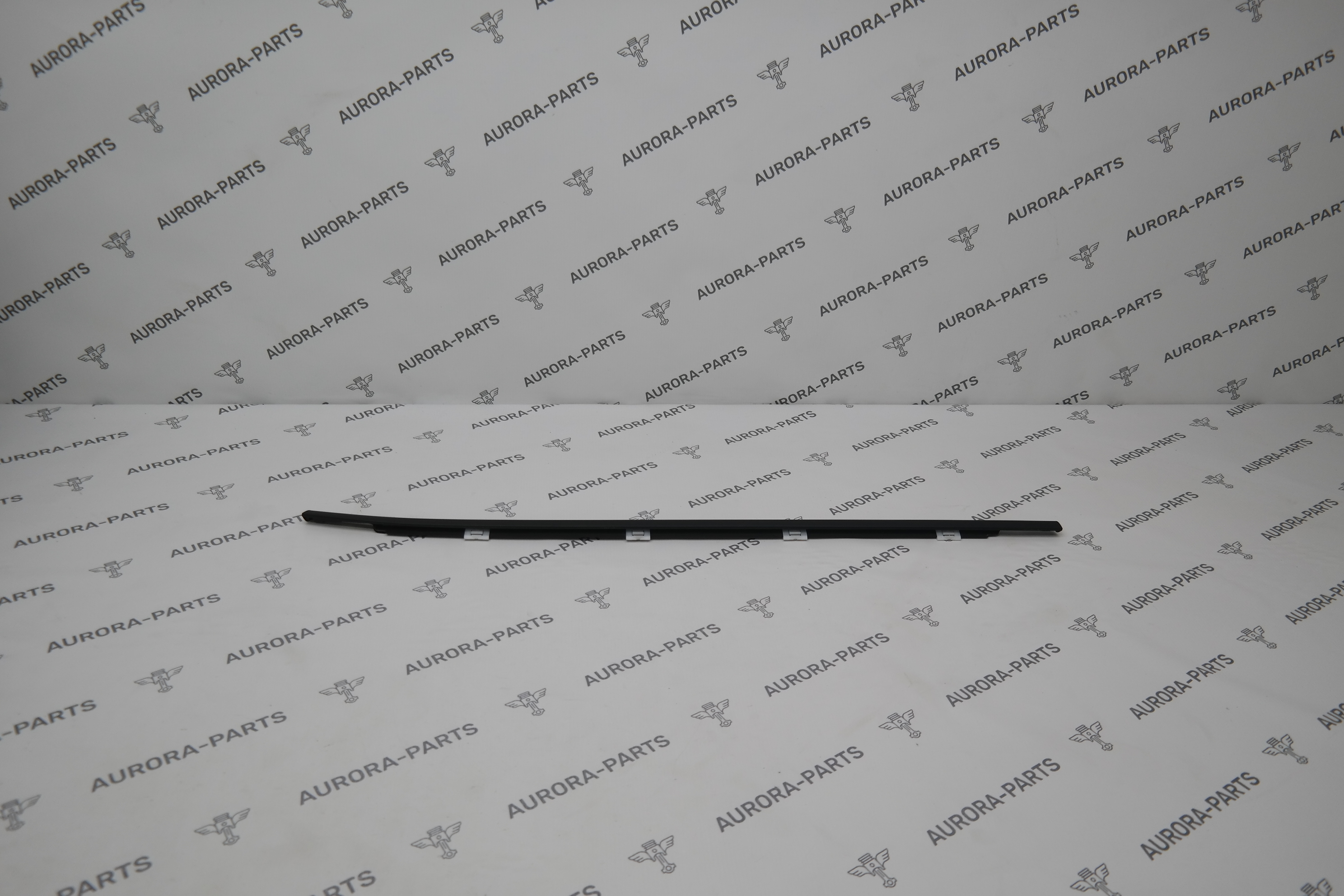 Молдинг стекла задней двери RH Hyundai Tucson