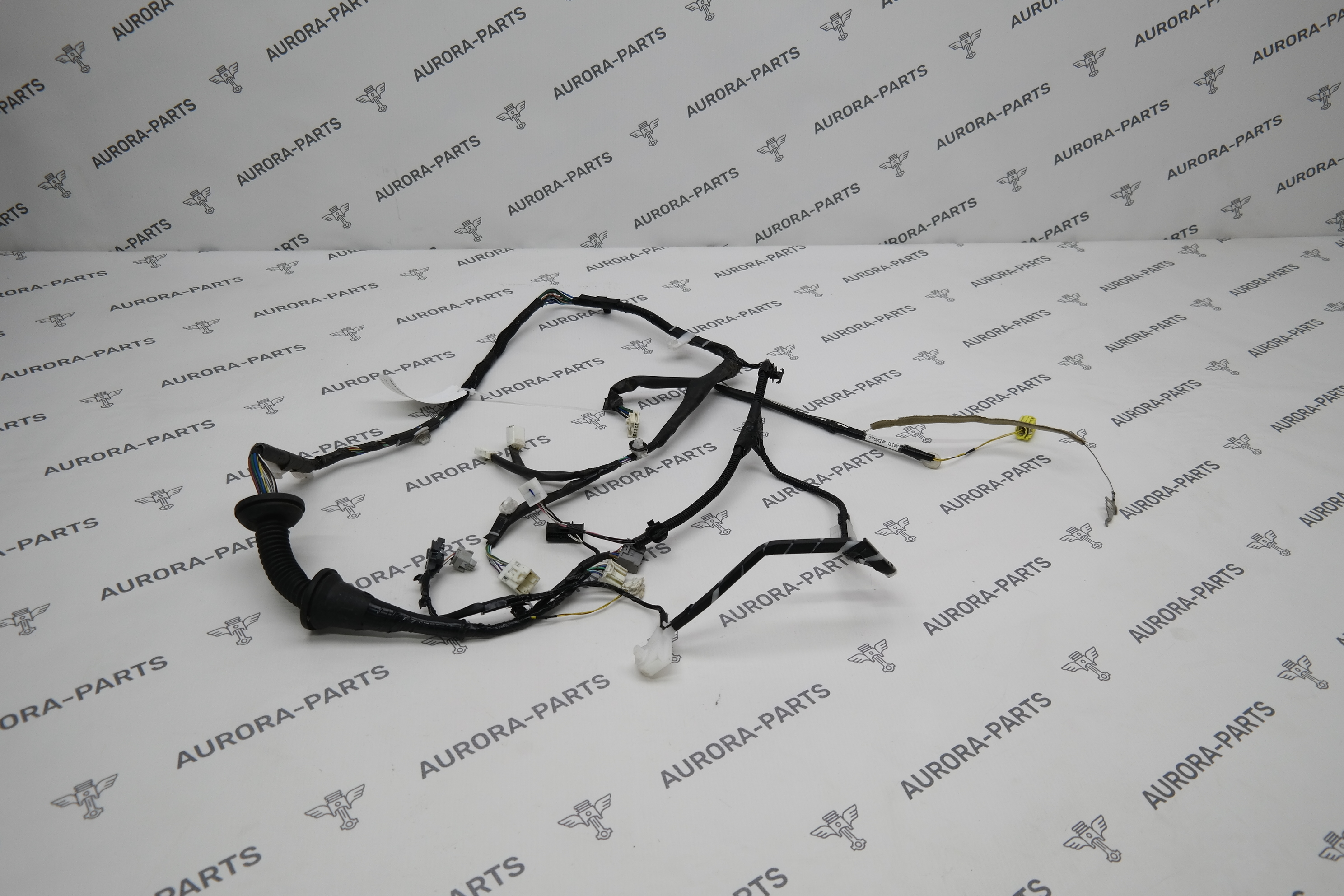 Проводка передней двери RH Toyota RAV 4