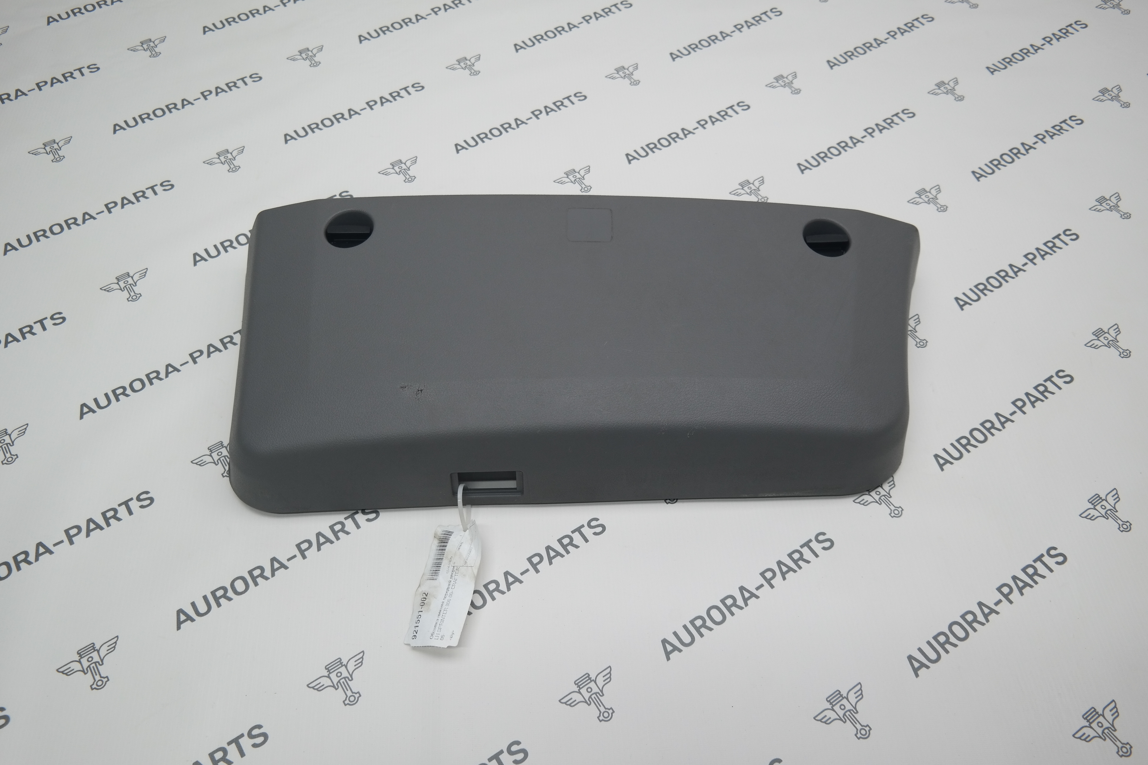 Обшивка нижняя передней двери LH Mercedes Sprinter