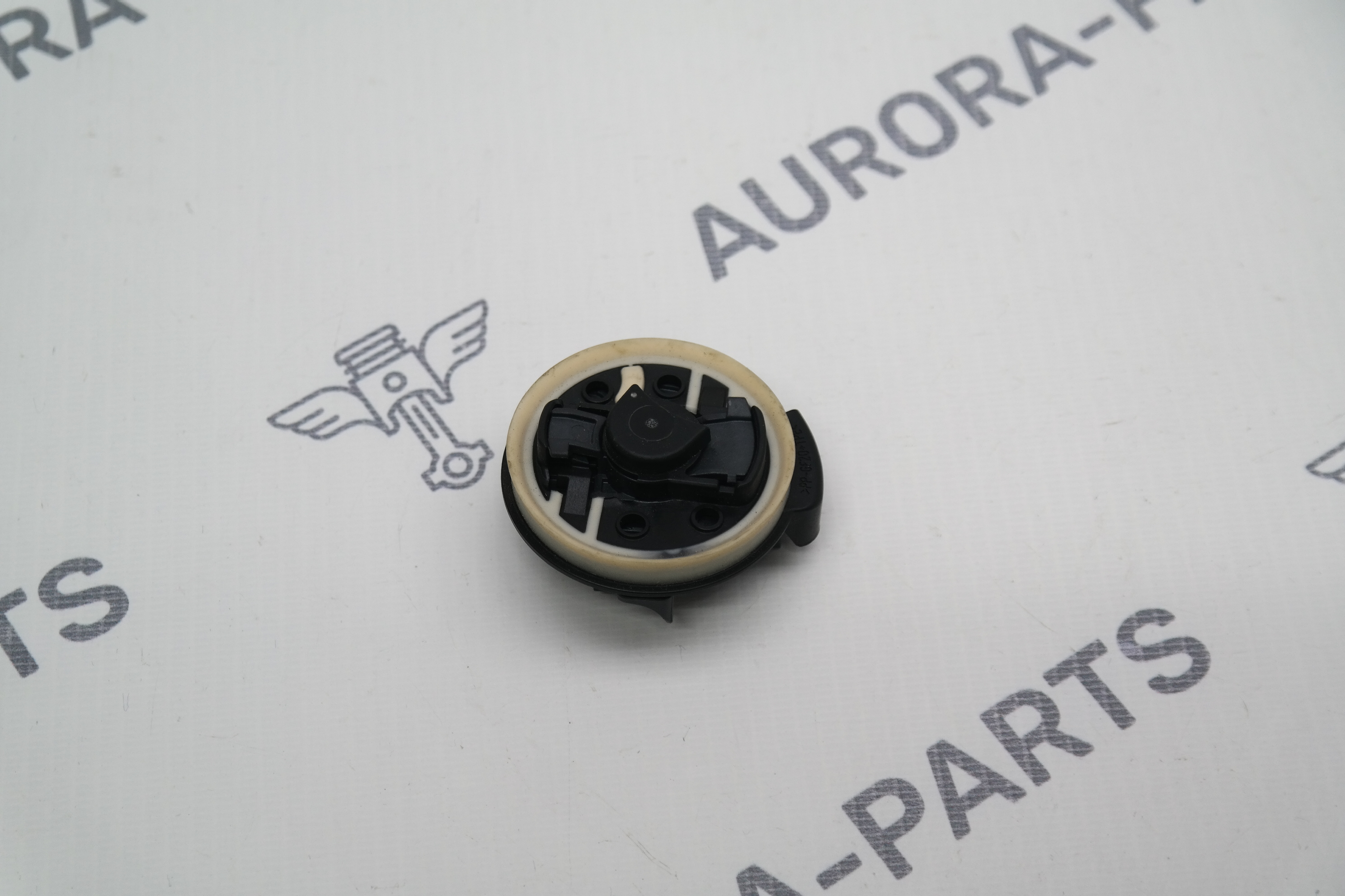 Датчик удара передней панели Audi Q7