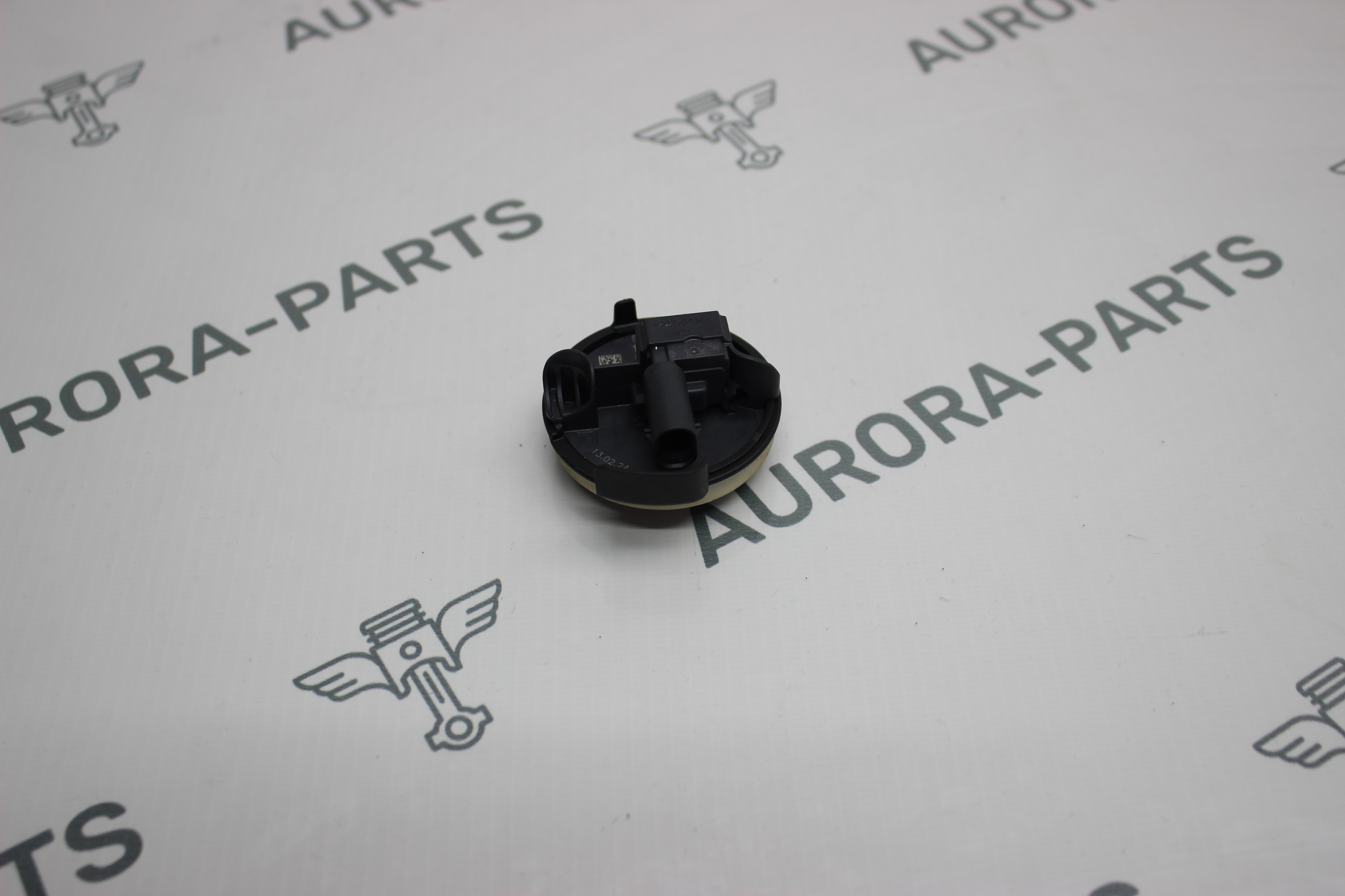 Датчик удара передней панели Audi Q7