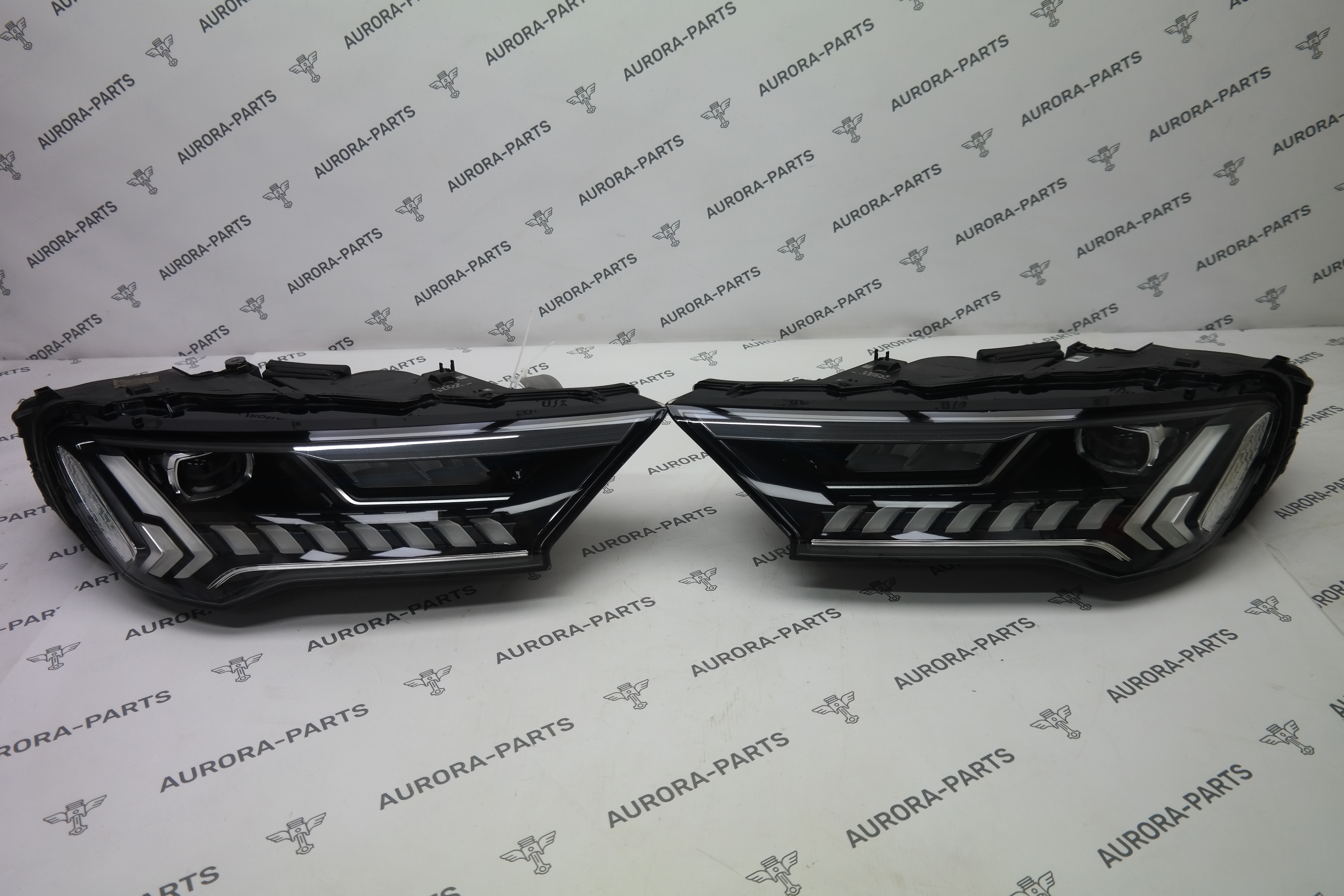 Комплект фар в сборе (Matrix, рестайлинг, в бронепленке) Audi Q7