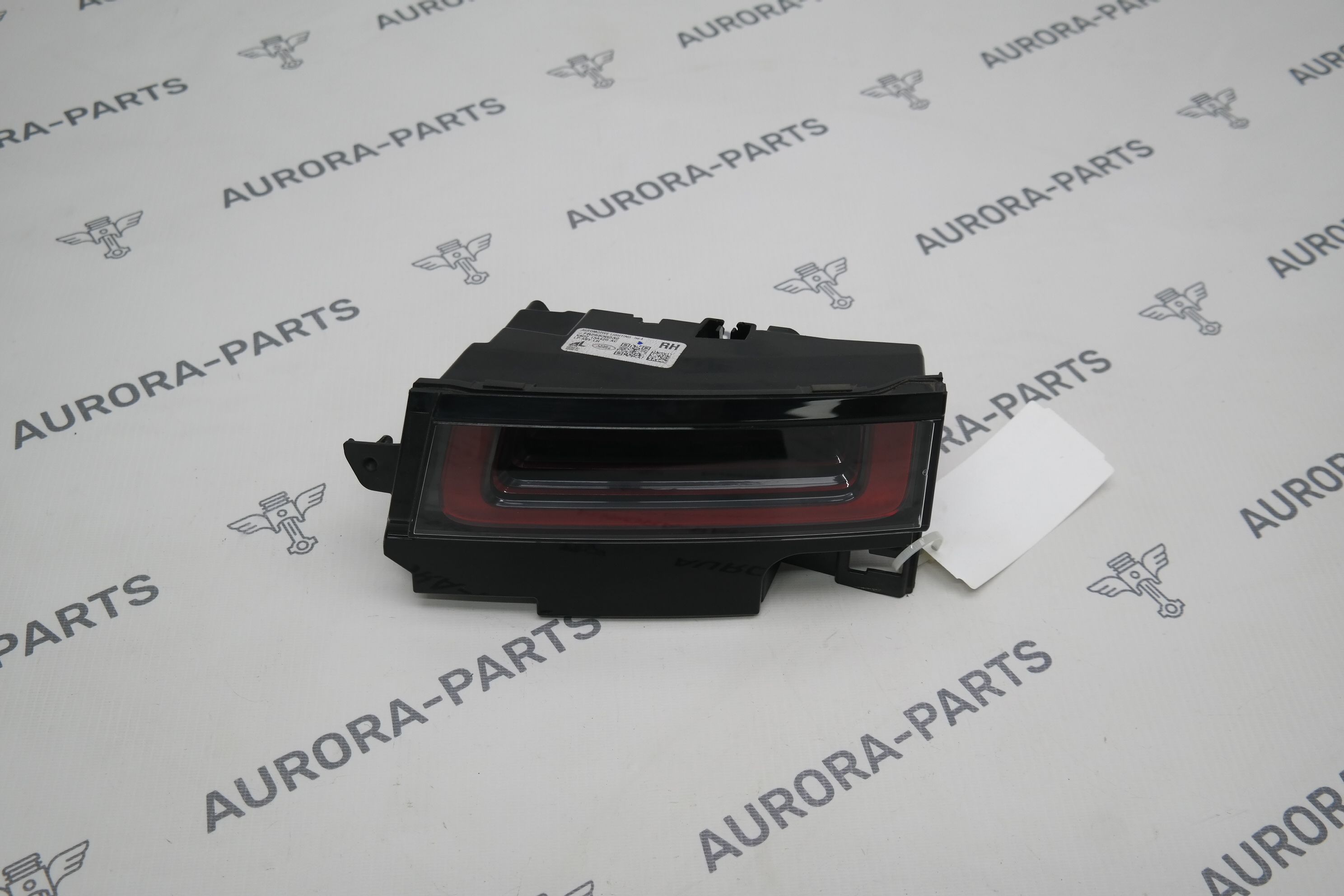 Фонарь задний RH крышки багажника Land Rover Range Rover Evoque