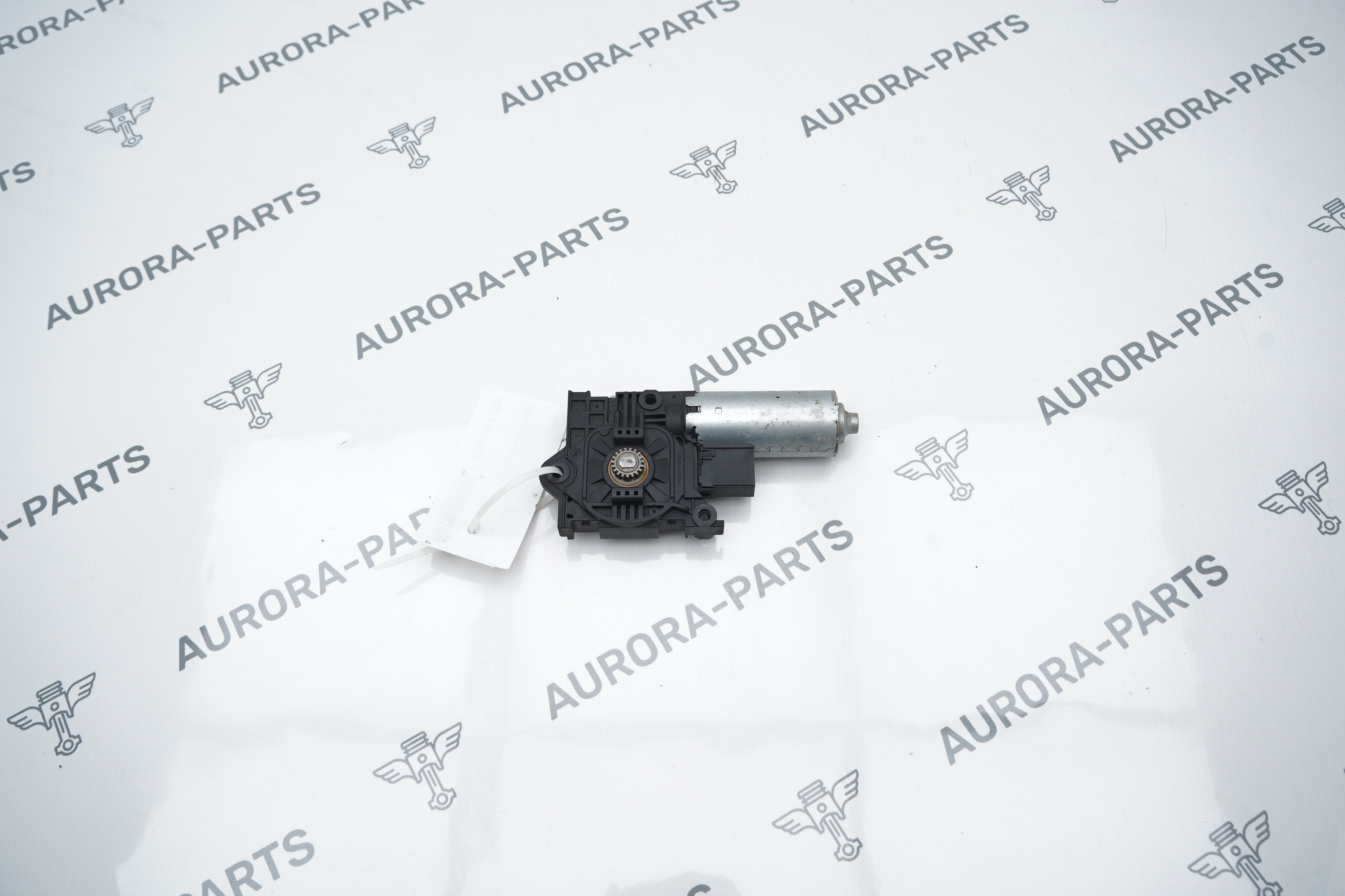 Моторчик люка Audi Q7