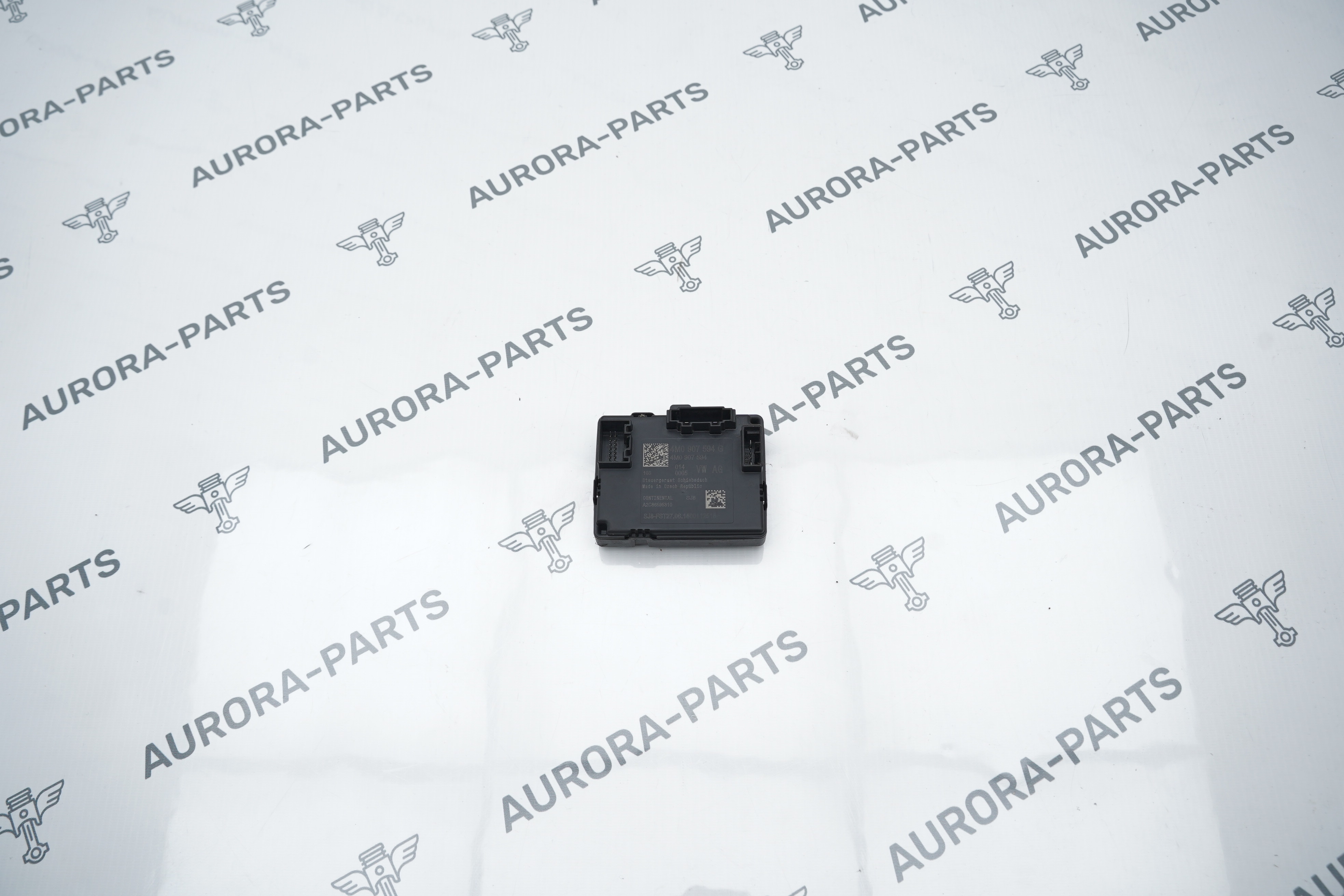 Блок управления панарамной крышей Audi Q7