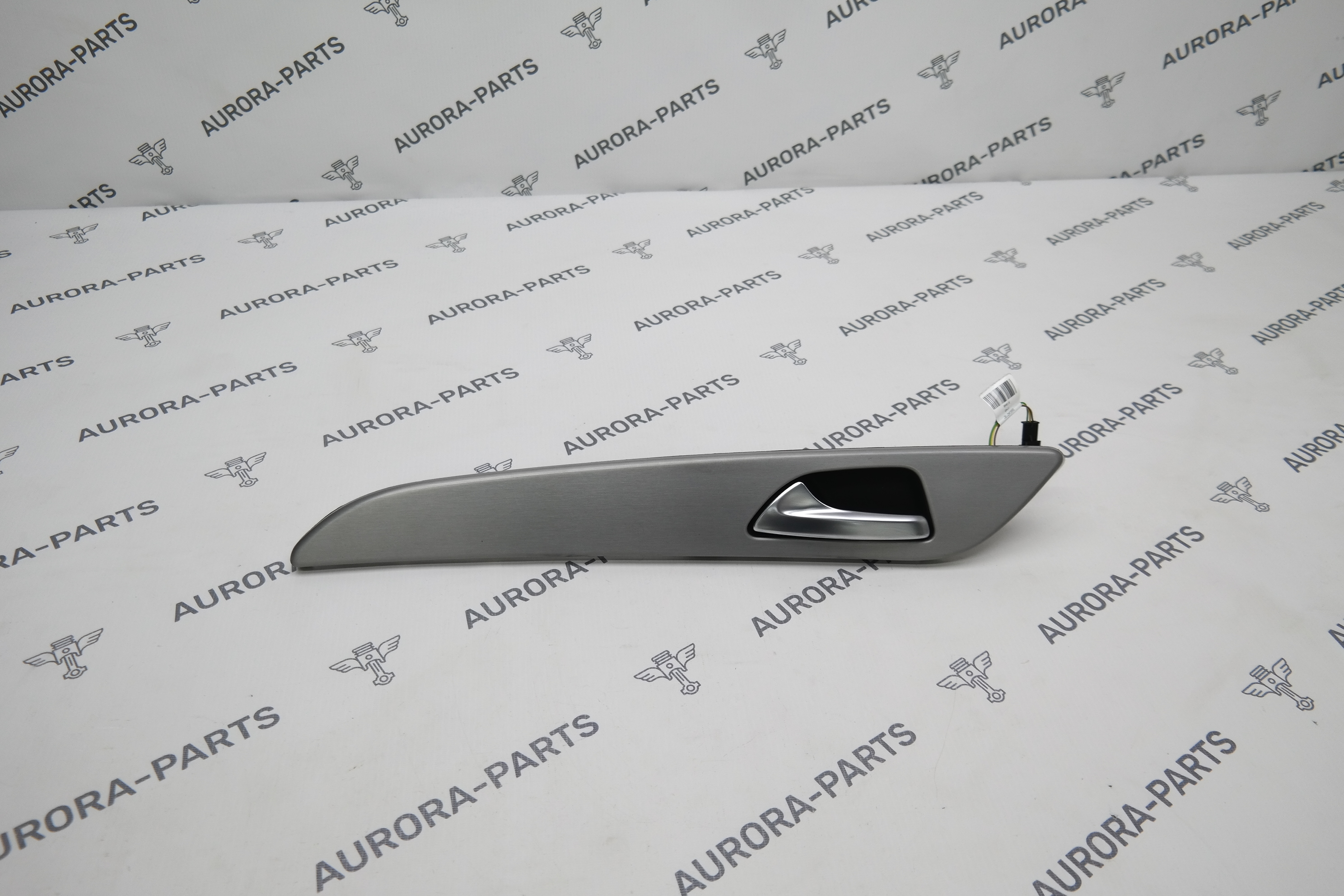 Накладка декоративная задней двери LH Mercedes GLE-Coupe