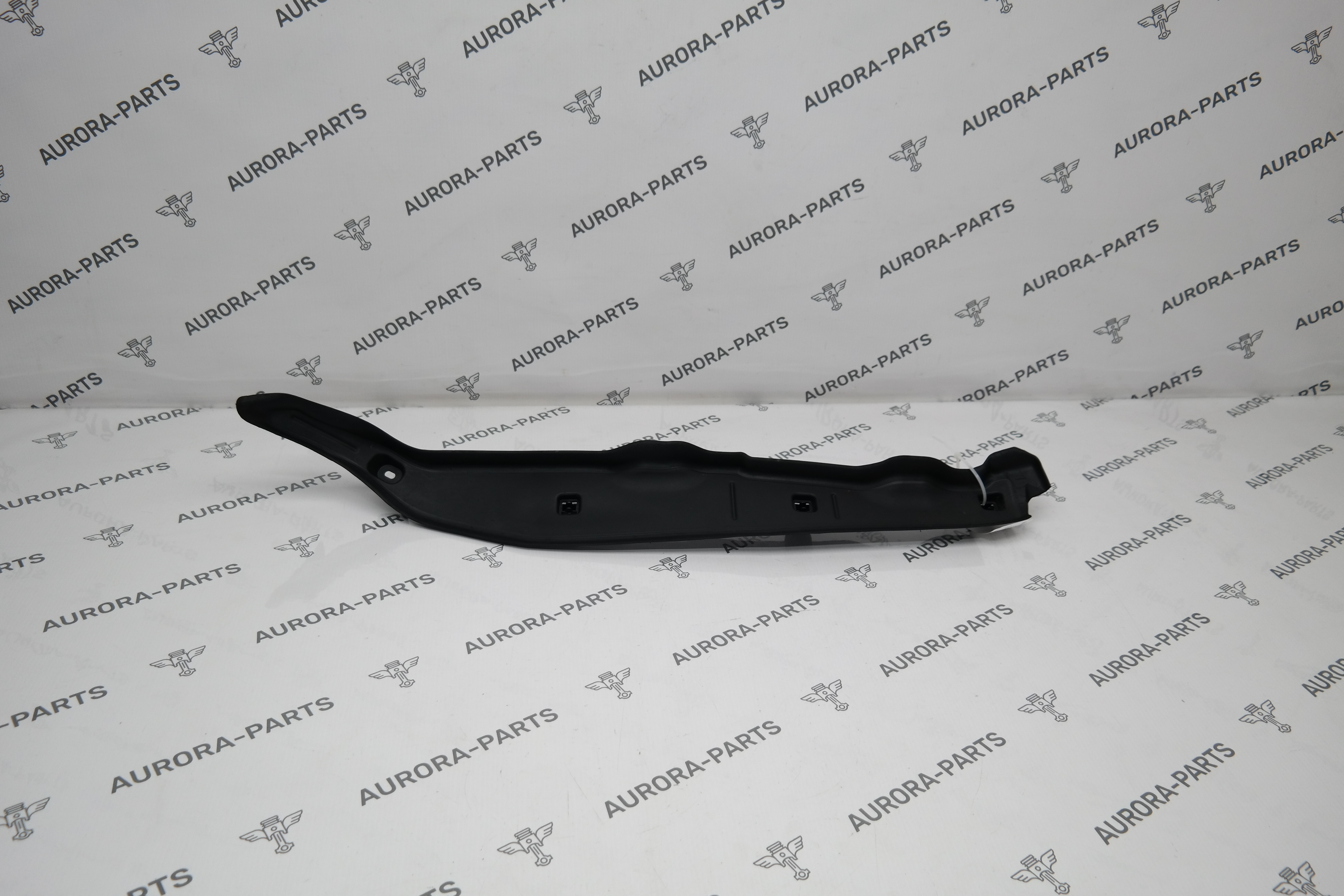 Пыльник крыла переднего LH BMW X5