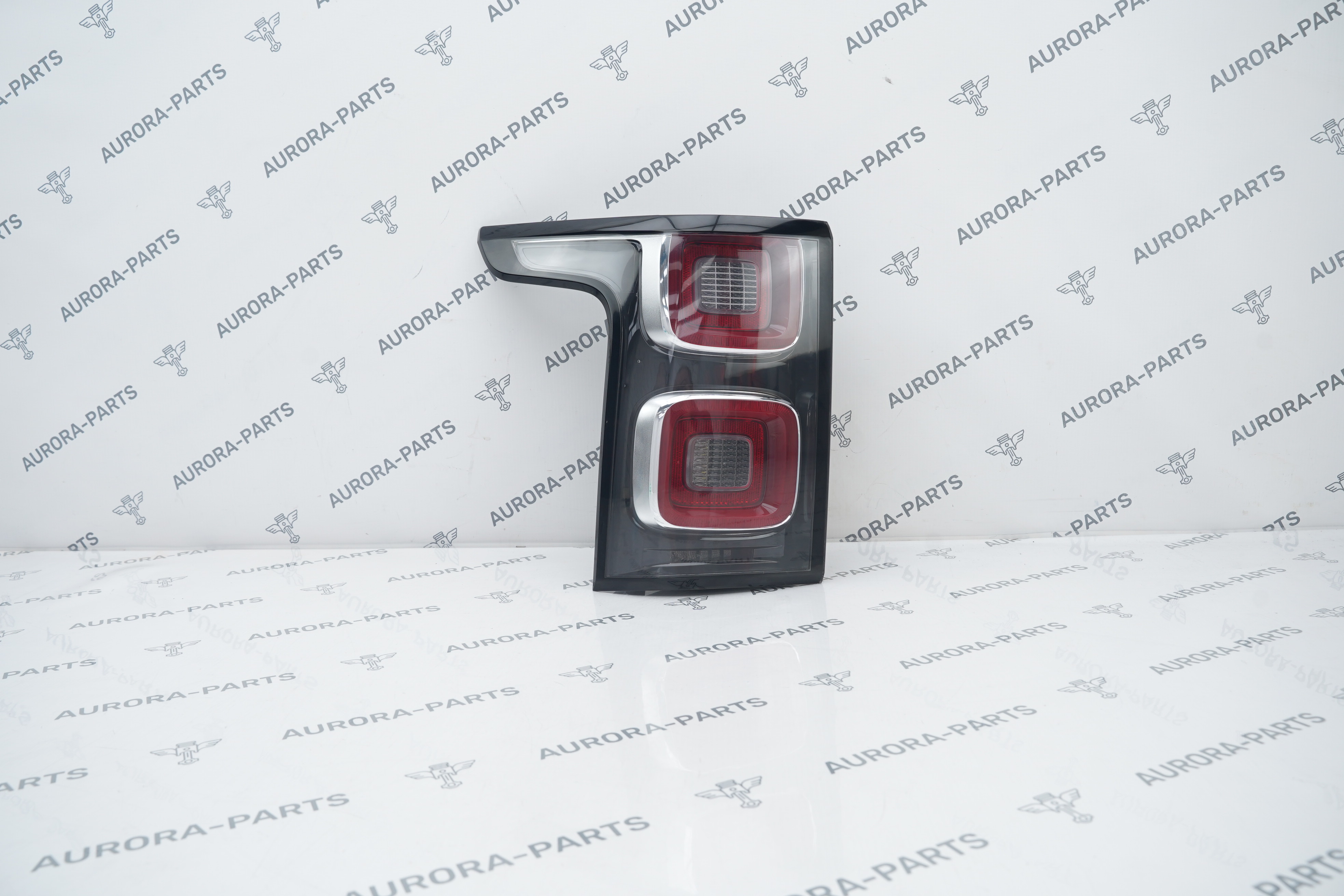 Фонарь задний LH рестайлинг Land Rover Range Rover 30DDTX