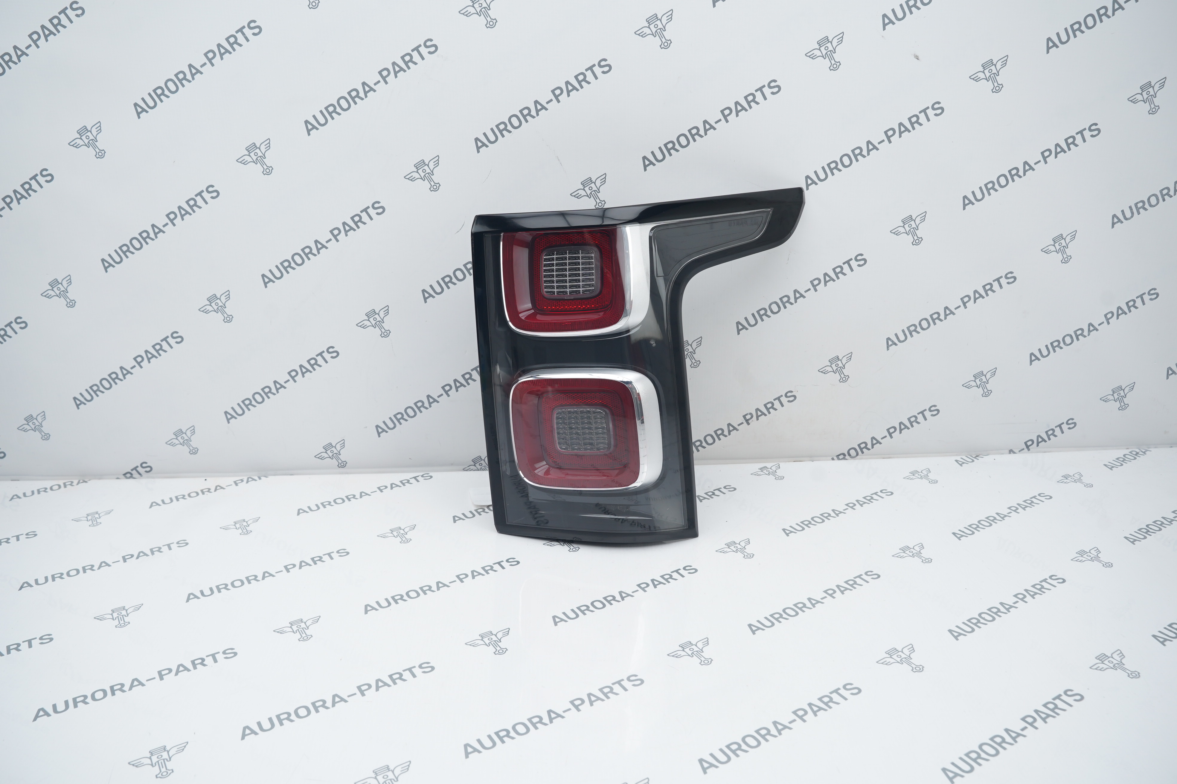 Фонарь задний RH рестайлинг Land Rover Range Rover 30DDTX