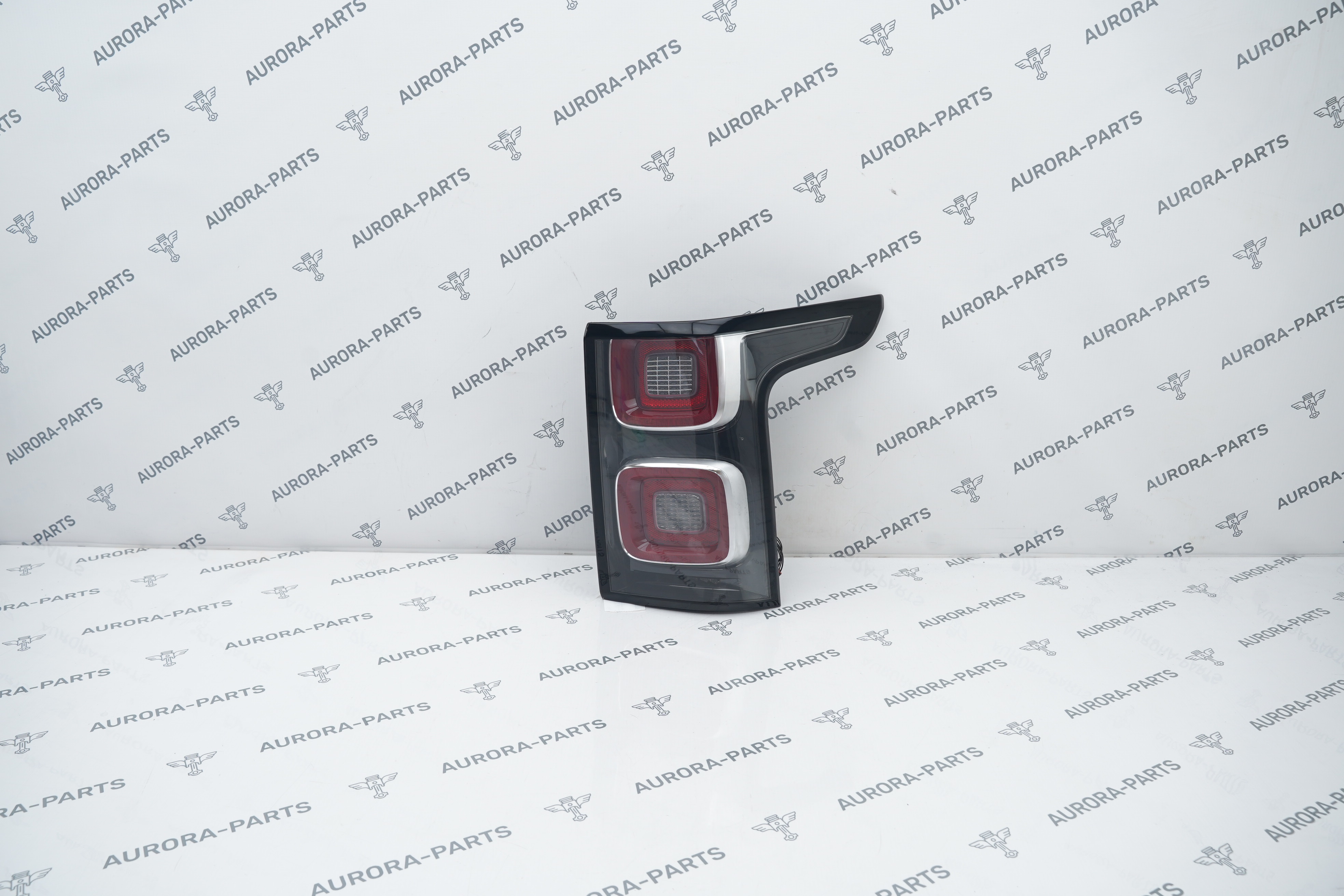 Фонарь задний RH рестайлинг Land Rover Range Rover 30DDTX