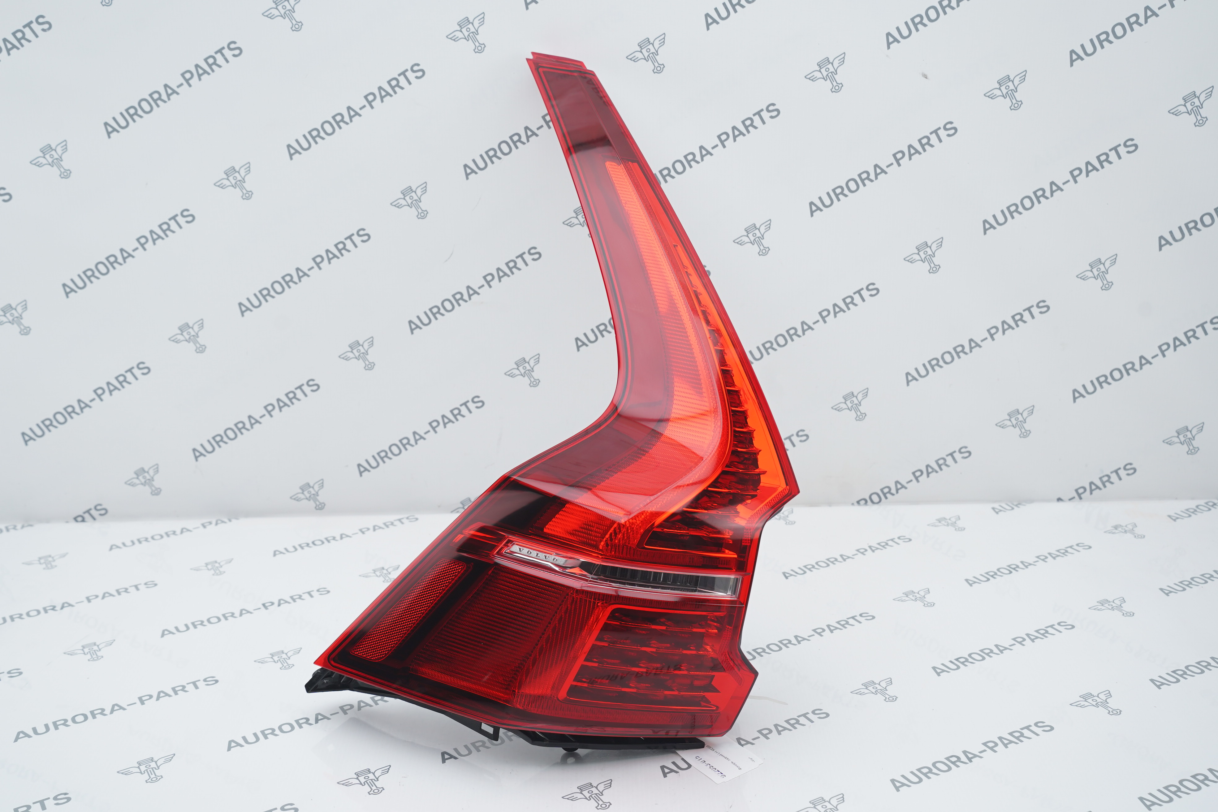 Фонарь задний LH Volvo XC60