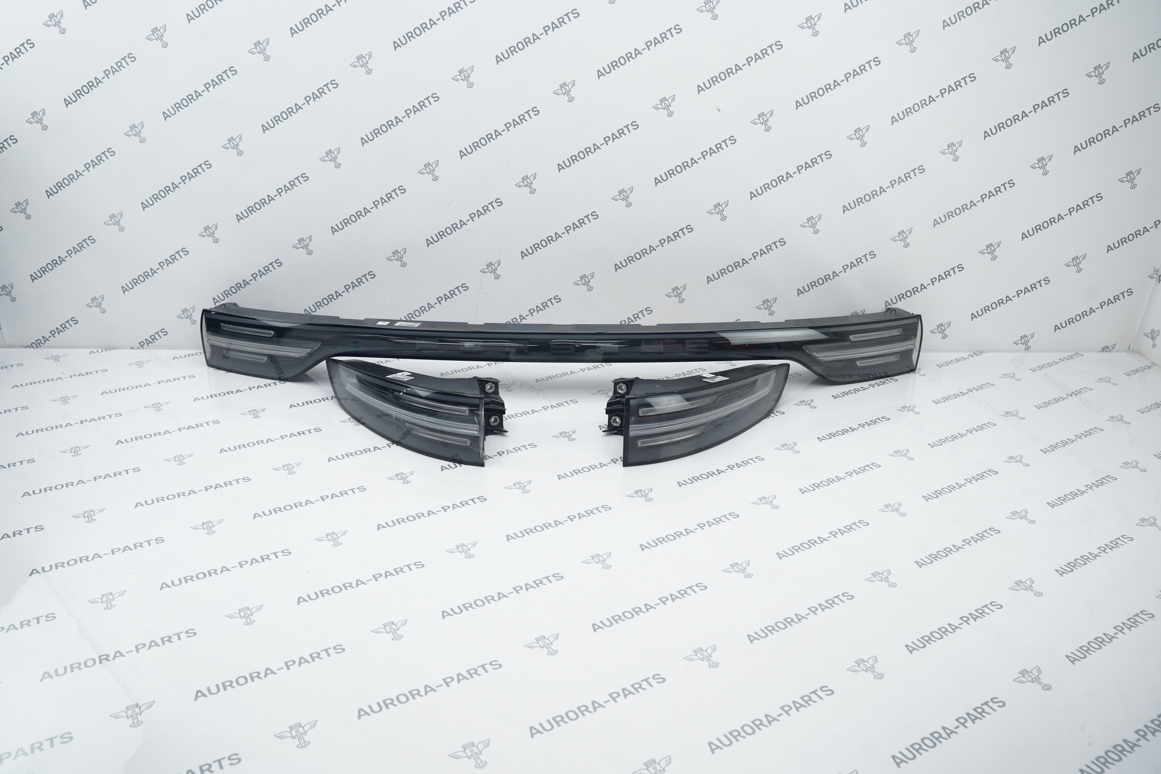 Комплект фонарей черных (Exclusive) Porsche Cayenne