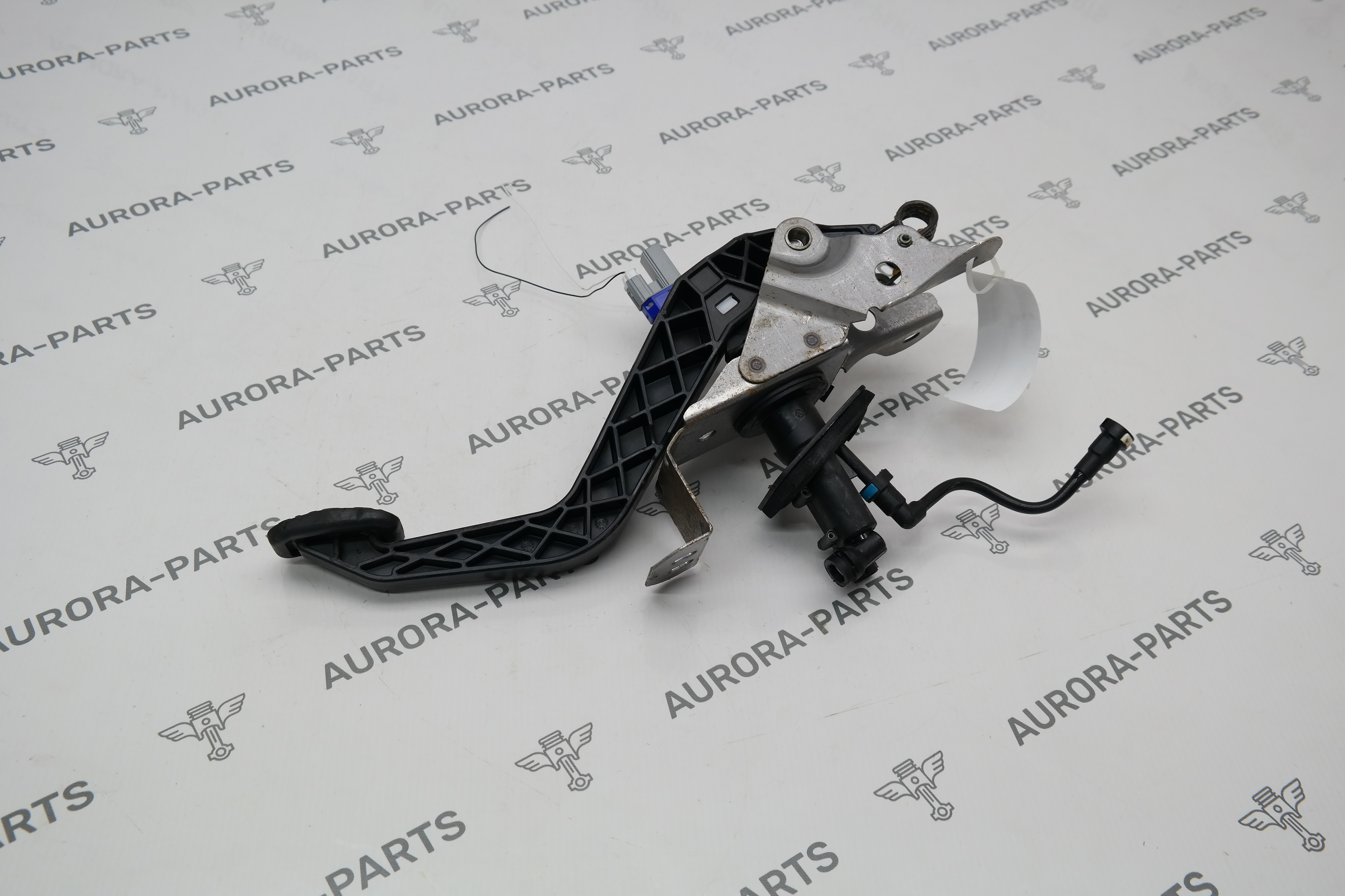 Педаль сцепления Mazda CX-5