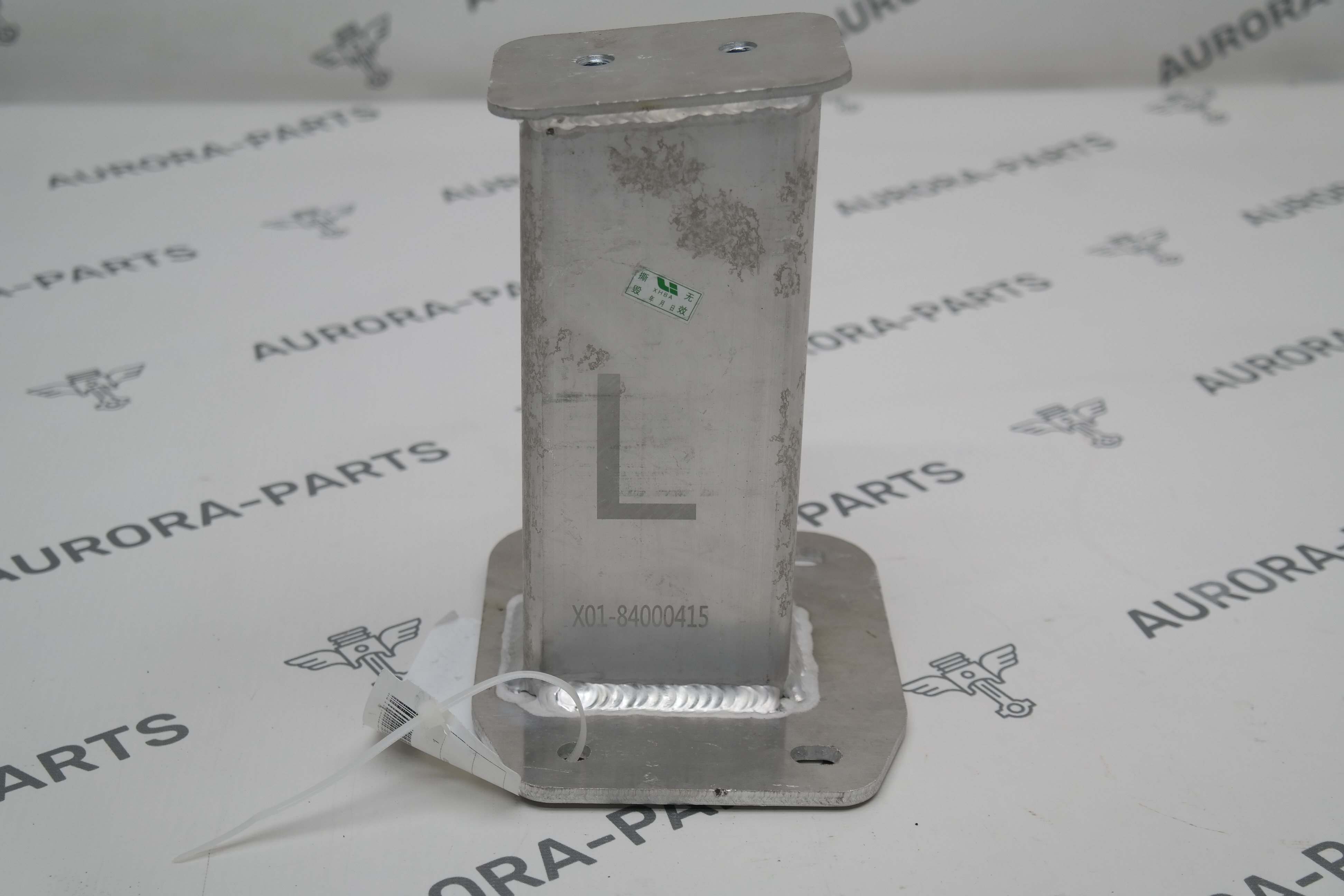 Кронштейн крепления нижнего усилителя переднего бампера LH Li Auto LiXiang L9