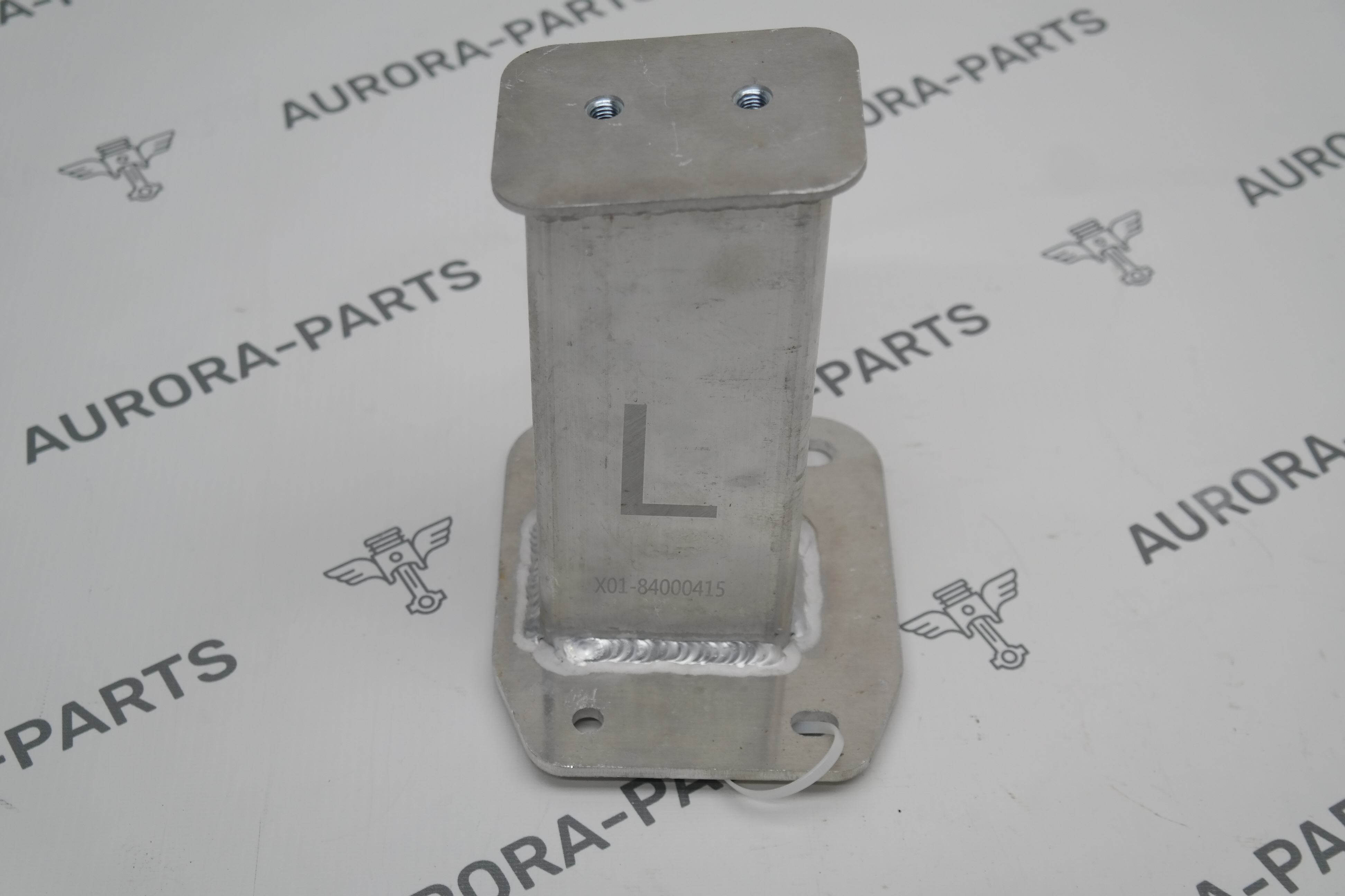 Кронштейн крепления нижнего усилителя переднего бампера LH Li Auto LiXiang L9