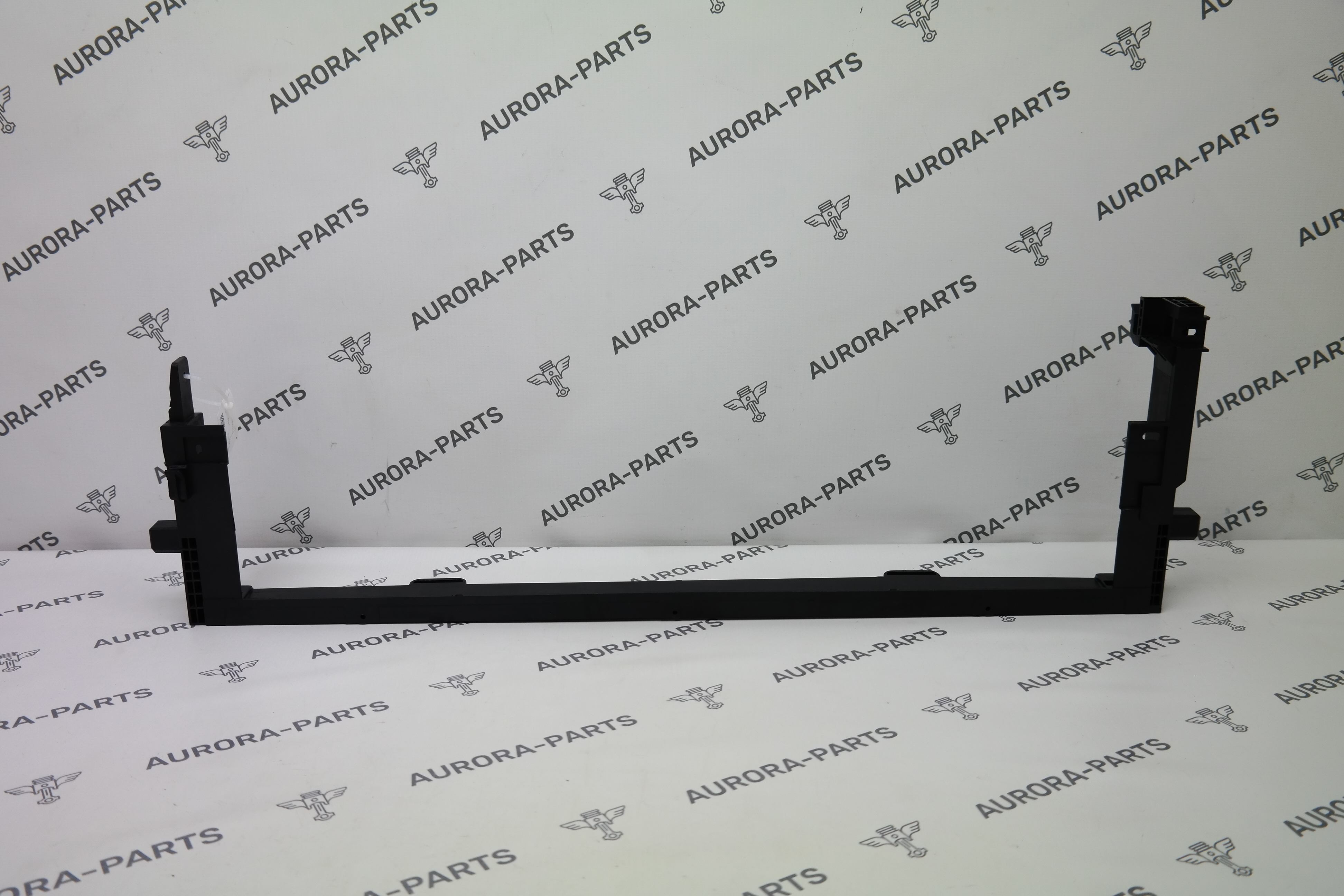 Кронштейн крепления радиатора Li Auto LiXiang L9