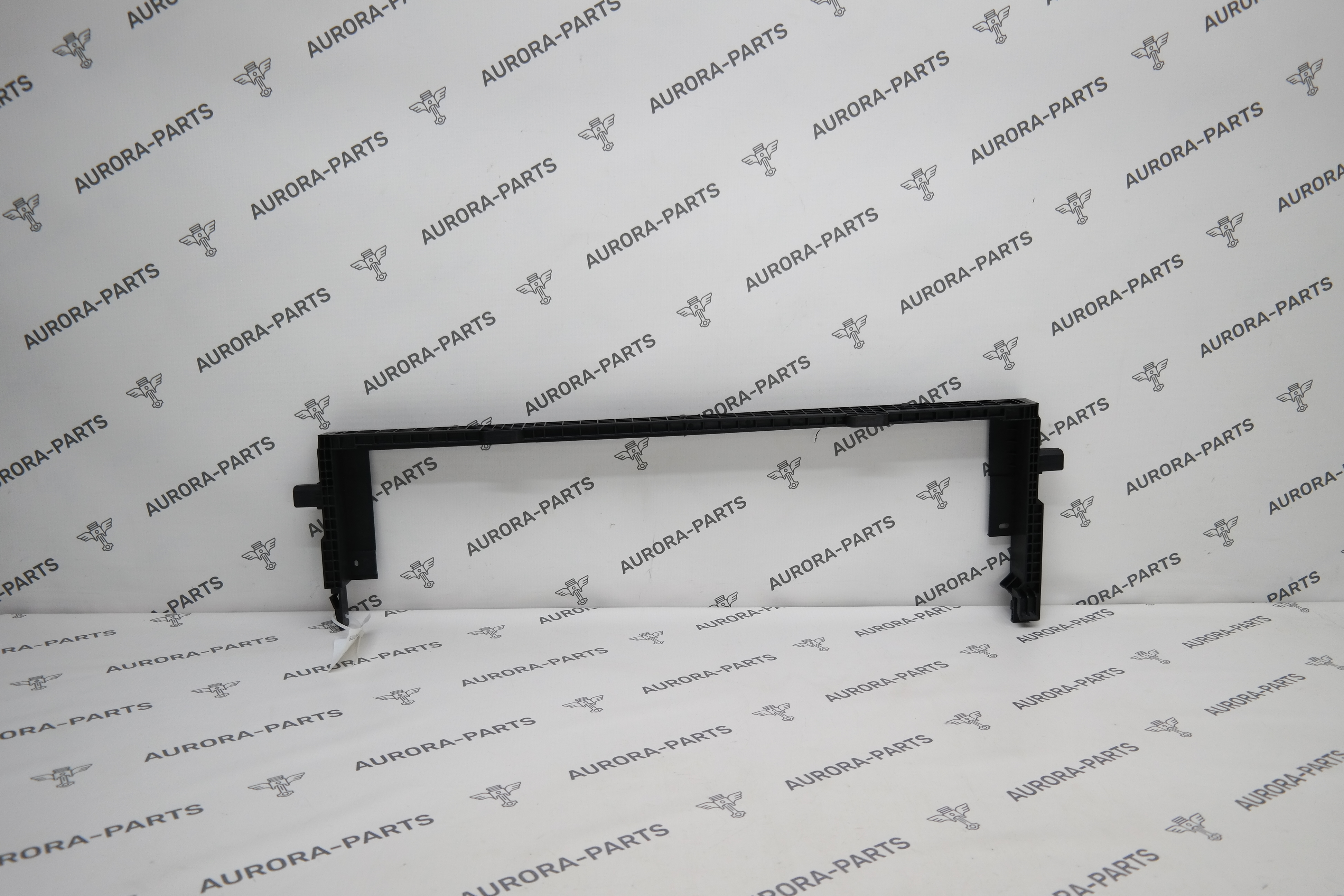 Кронштейн крепления радиатора Li Auto LiXiang L9