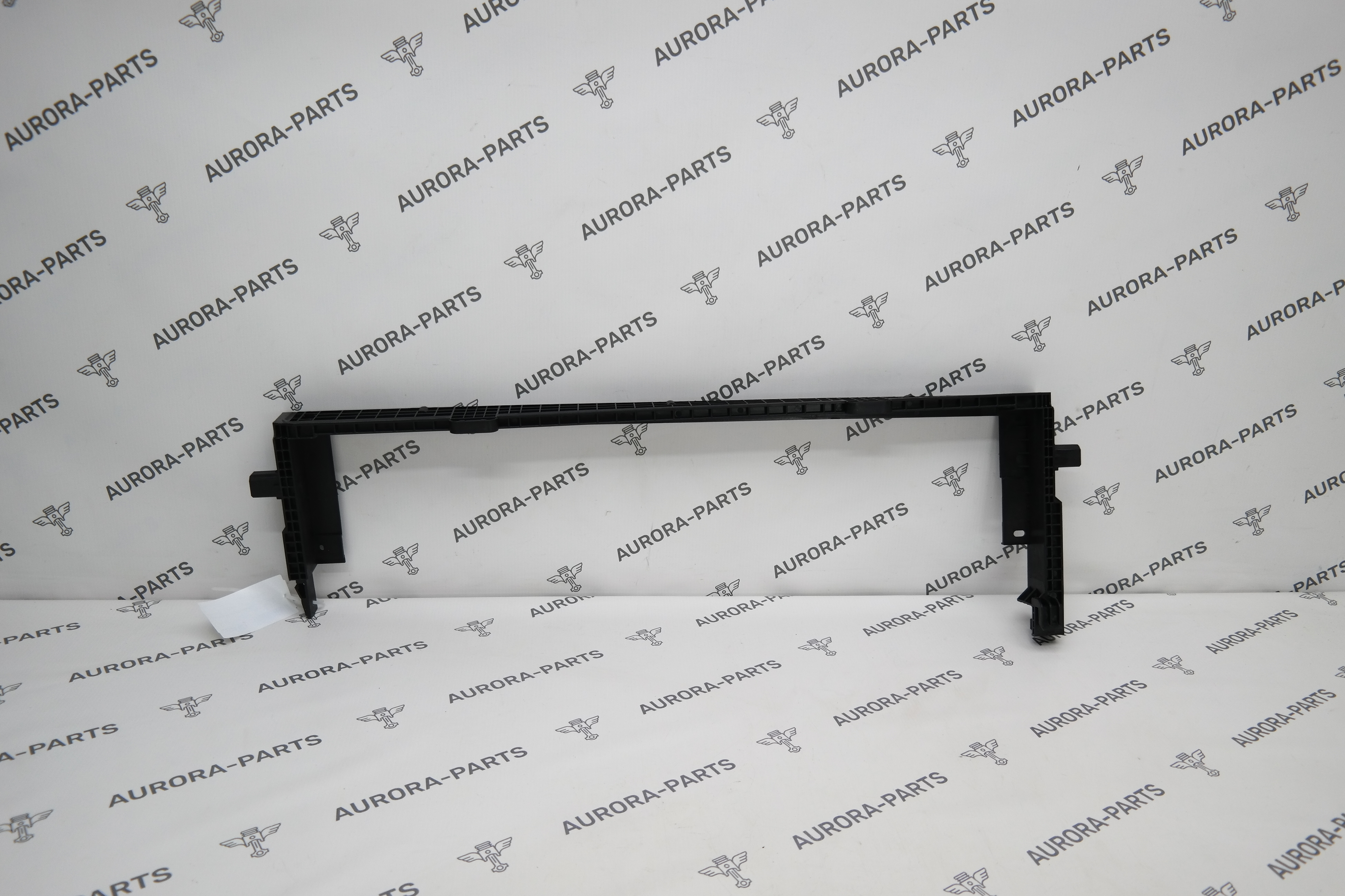 Кронштейн крепления радиатора Li Auto LiXiang L9