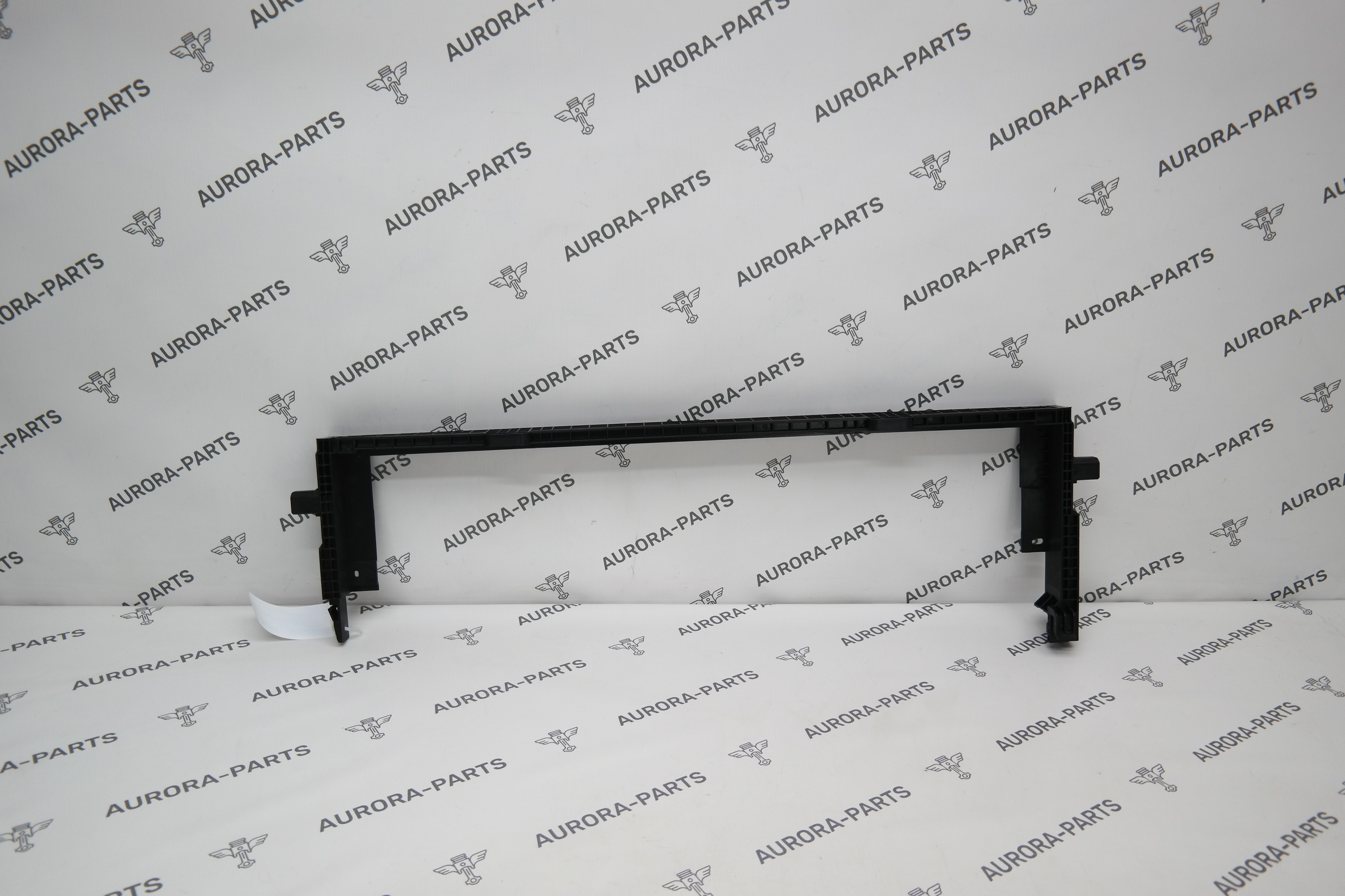 Кронштейн крепления радиатора Li Auto LiXiang L9