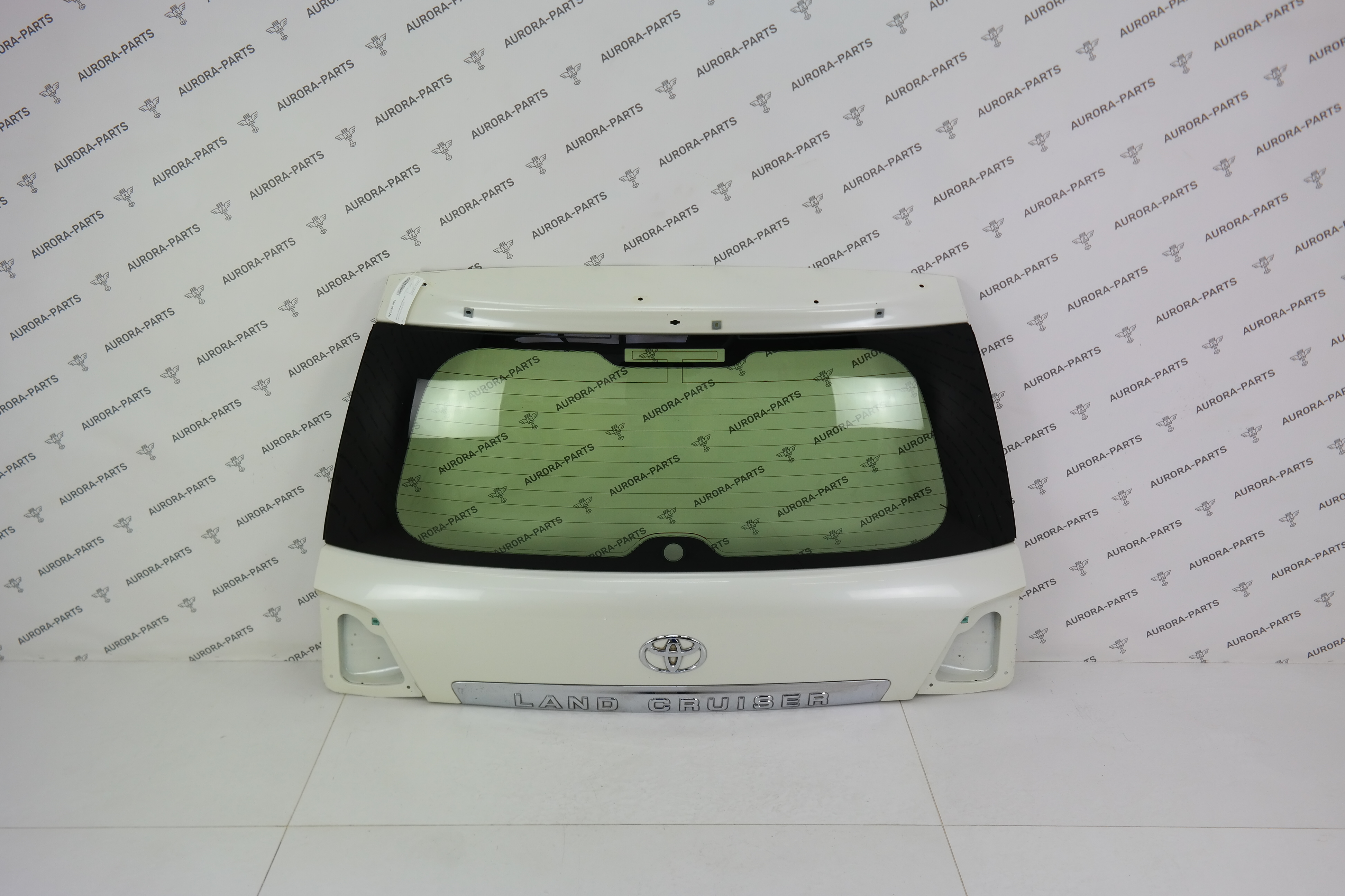 Крышка багажника (Голая, со стеклом) Toyota Land Cruiser