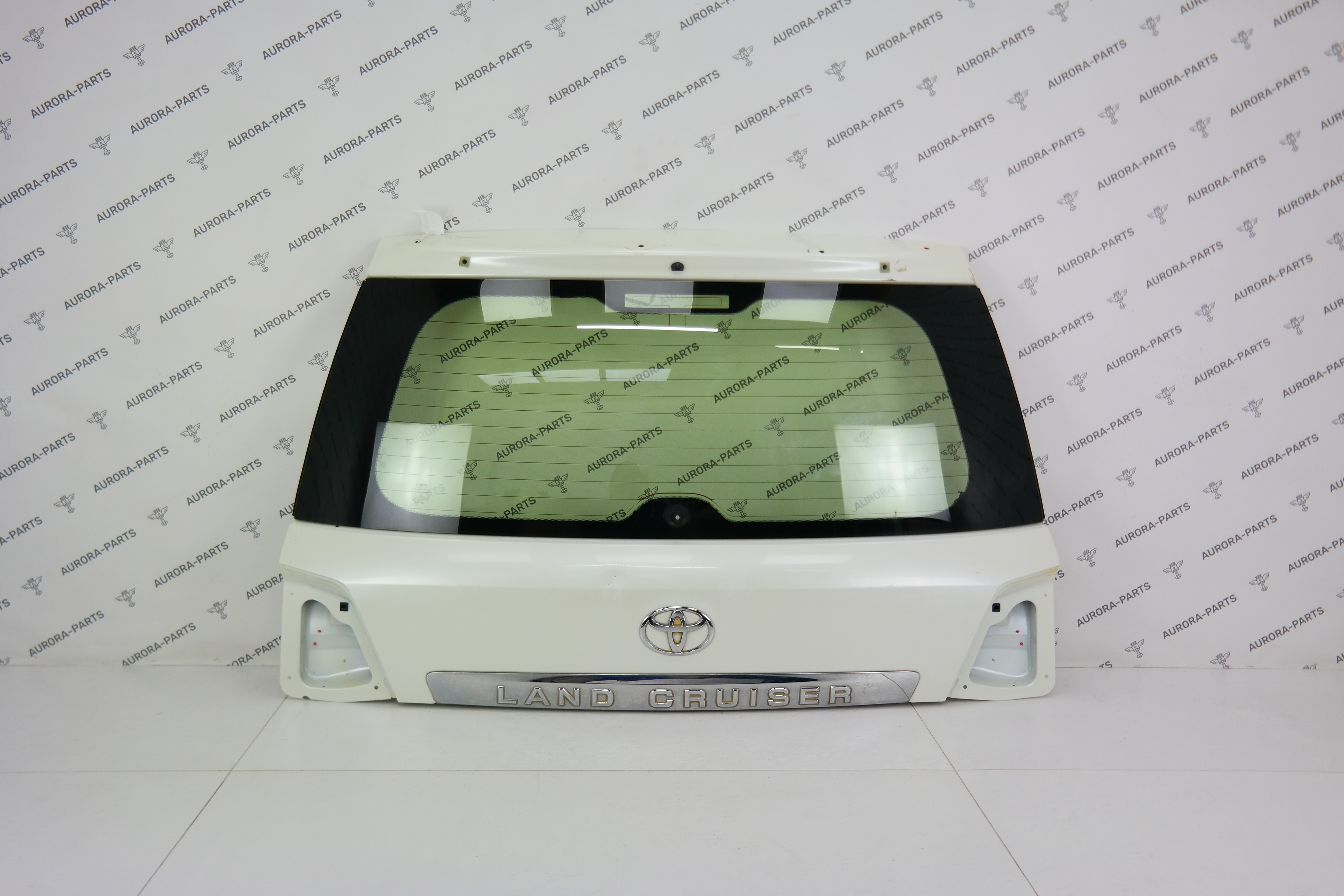 Крышка багажника (Голая, со стеклом) Toyota Land Cruiser