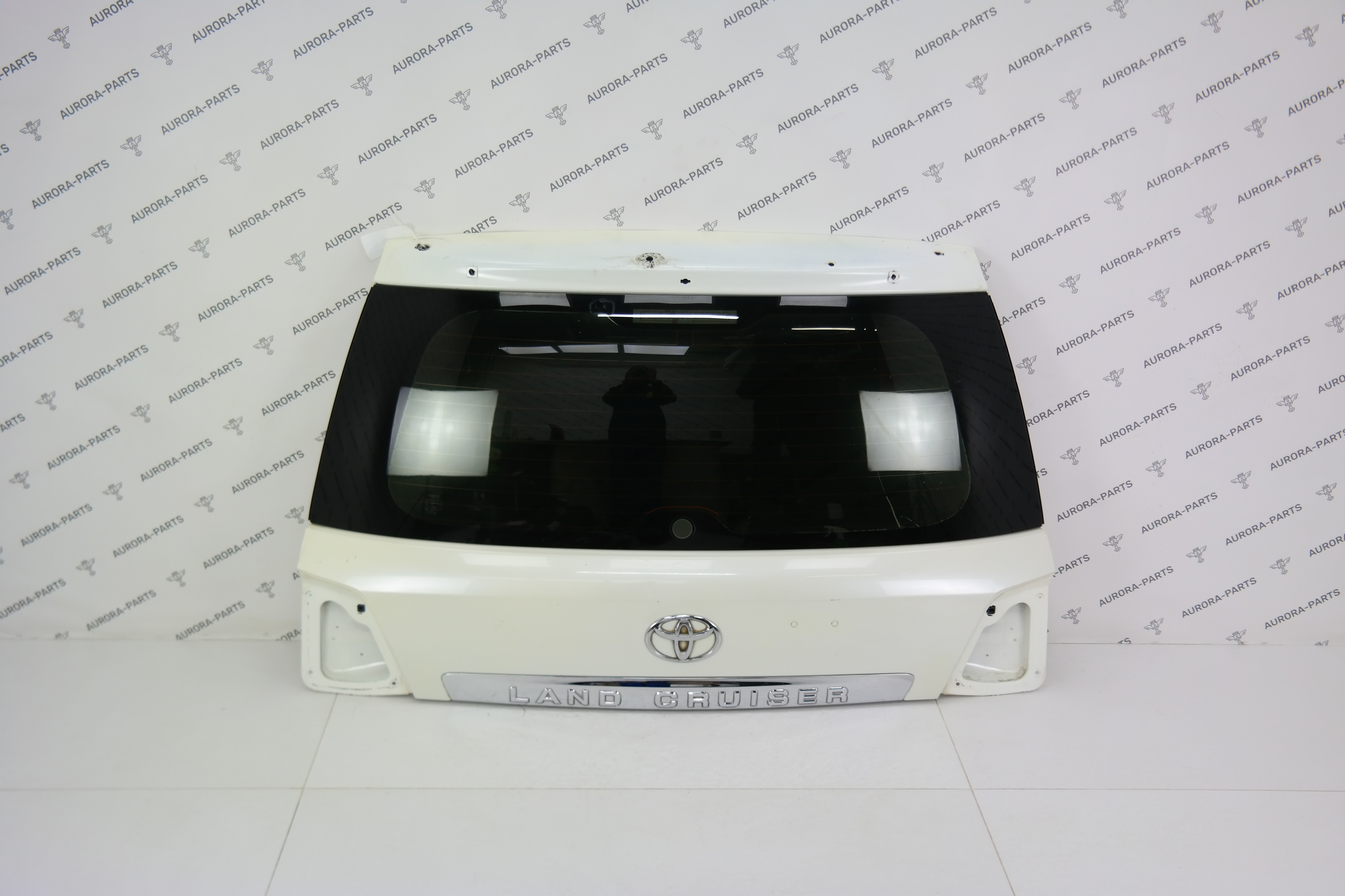 Крышка багажника (Голая, со стеклом) Toyota Land Cruiser