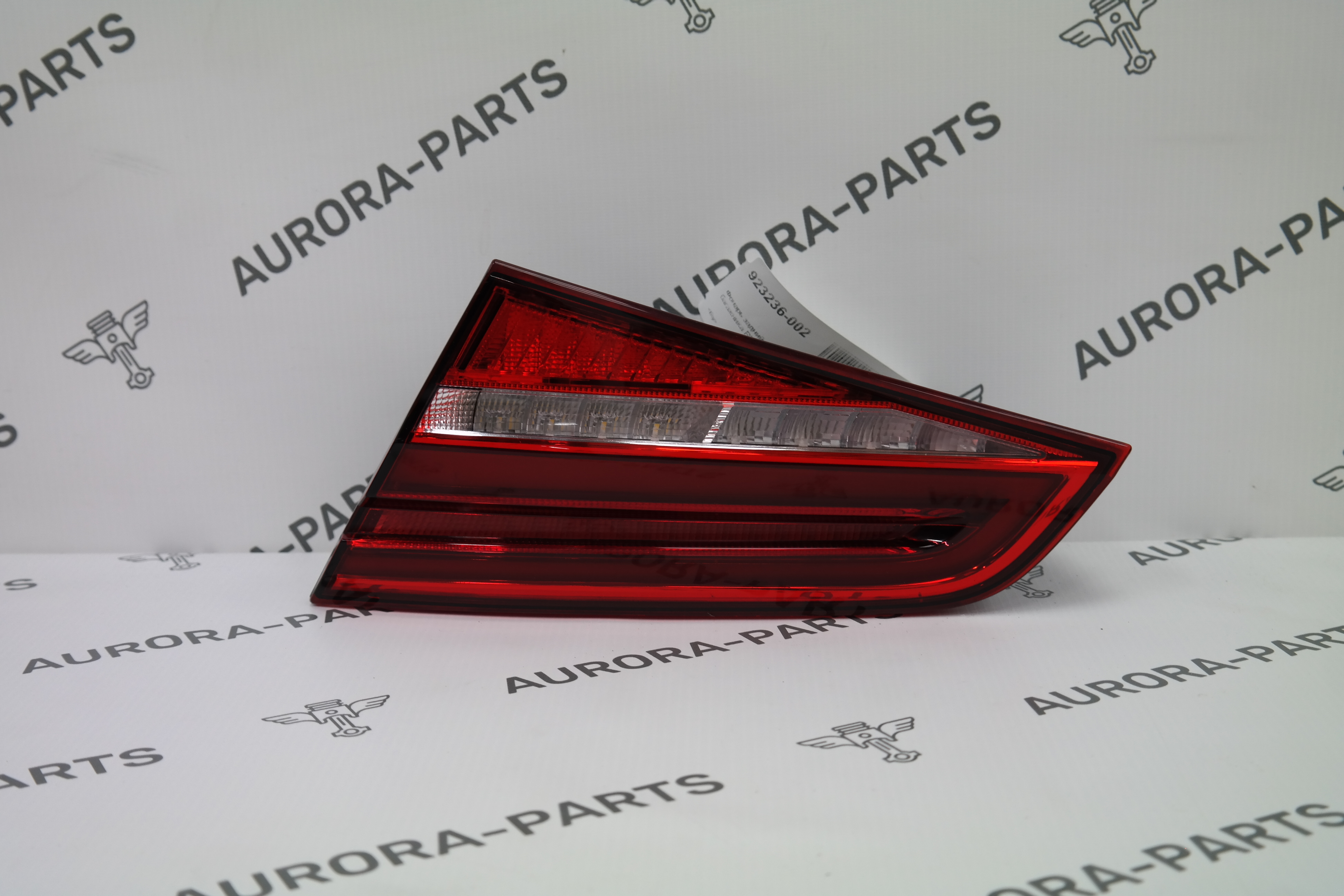 Фонарь задний RH в крышку багажника Audi A3