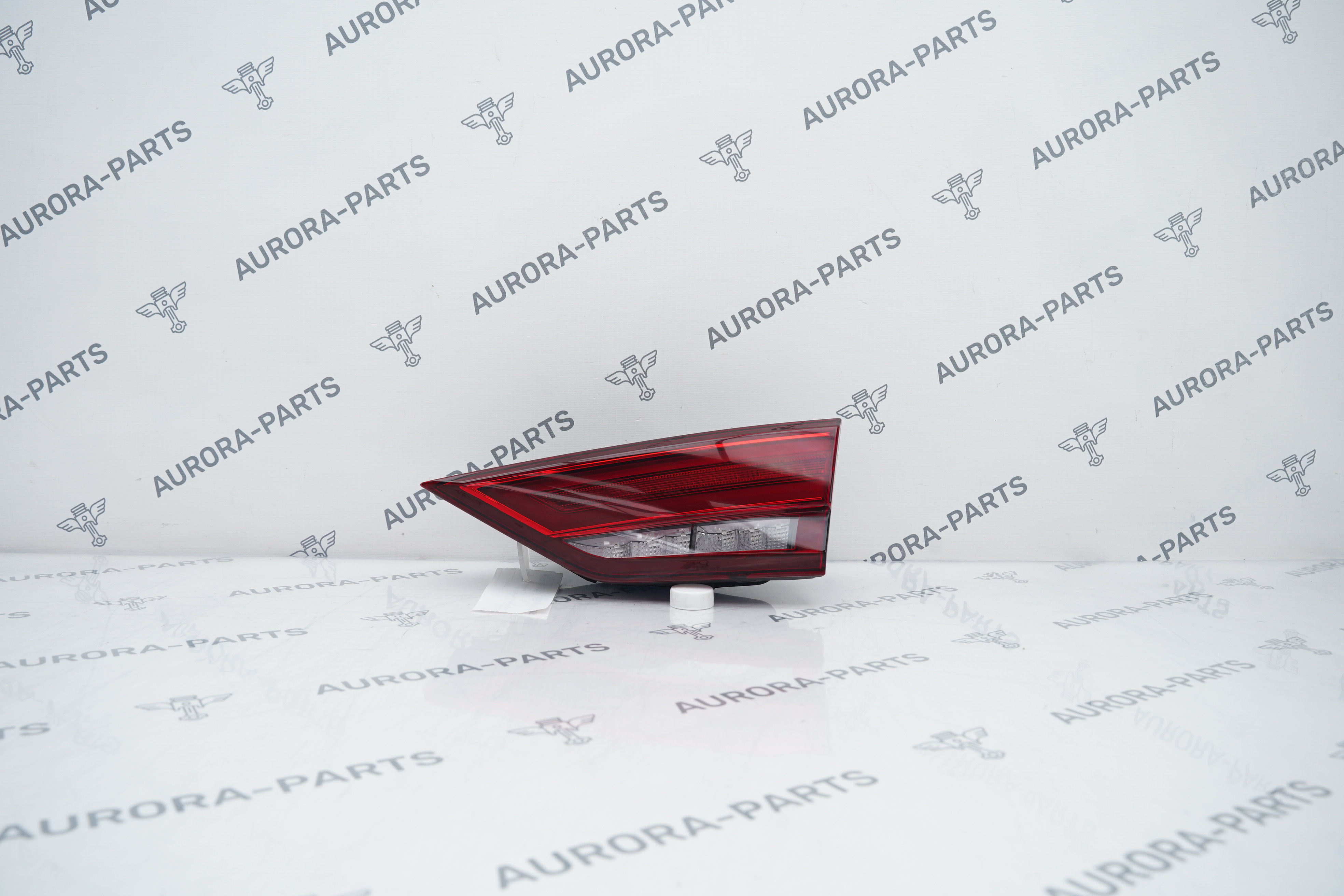 Фонарь задний RH в крышку багажника Audi A3